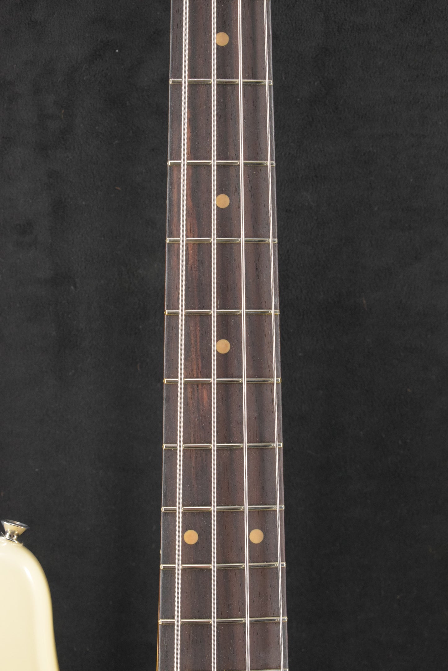 Fender Vintera III Early '60s Jazz Bass Olympic White Rosewood Fingerboard