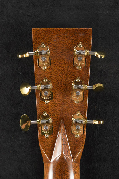 Martin D-42 Modern Deluxe