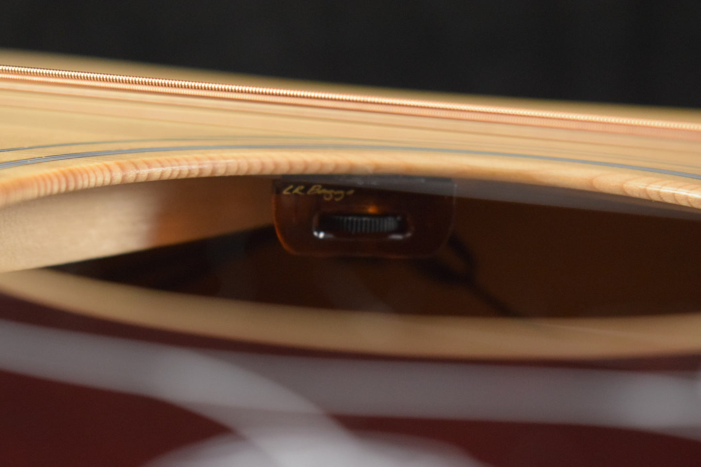 Gibson Hummingbird Special Satin Natural w/ Premium Soft Shell Case