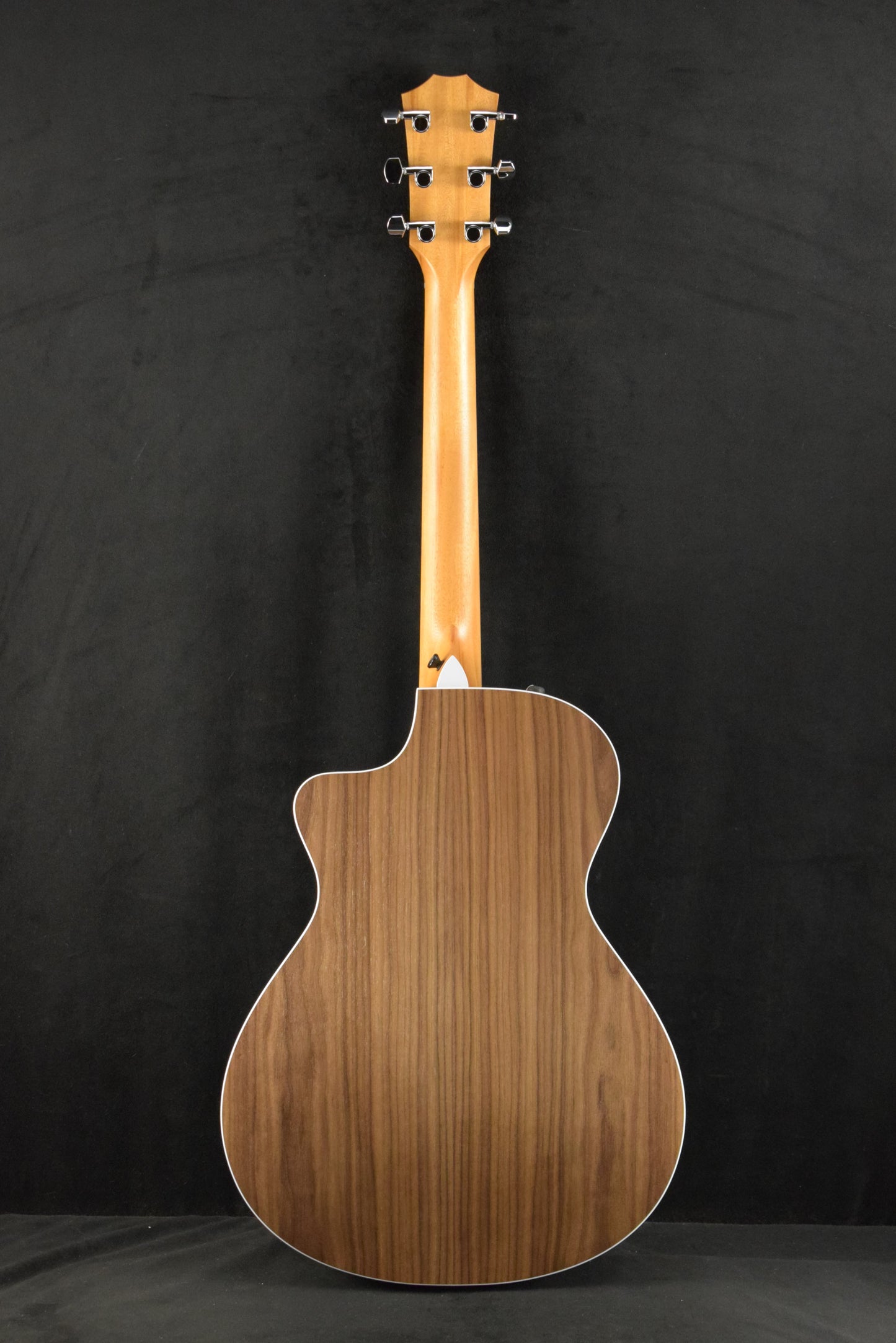 Taylor 212ce Grand Concert Walnut/Spruce Natural