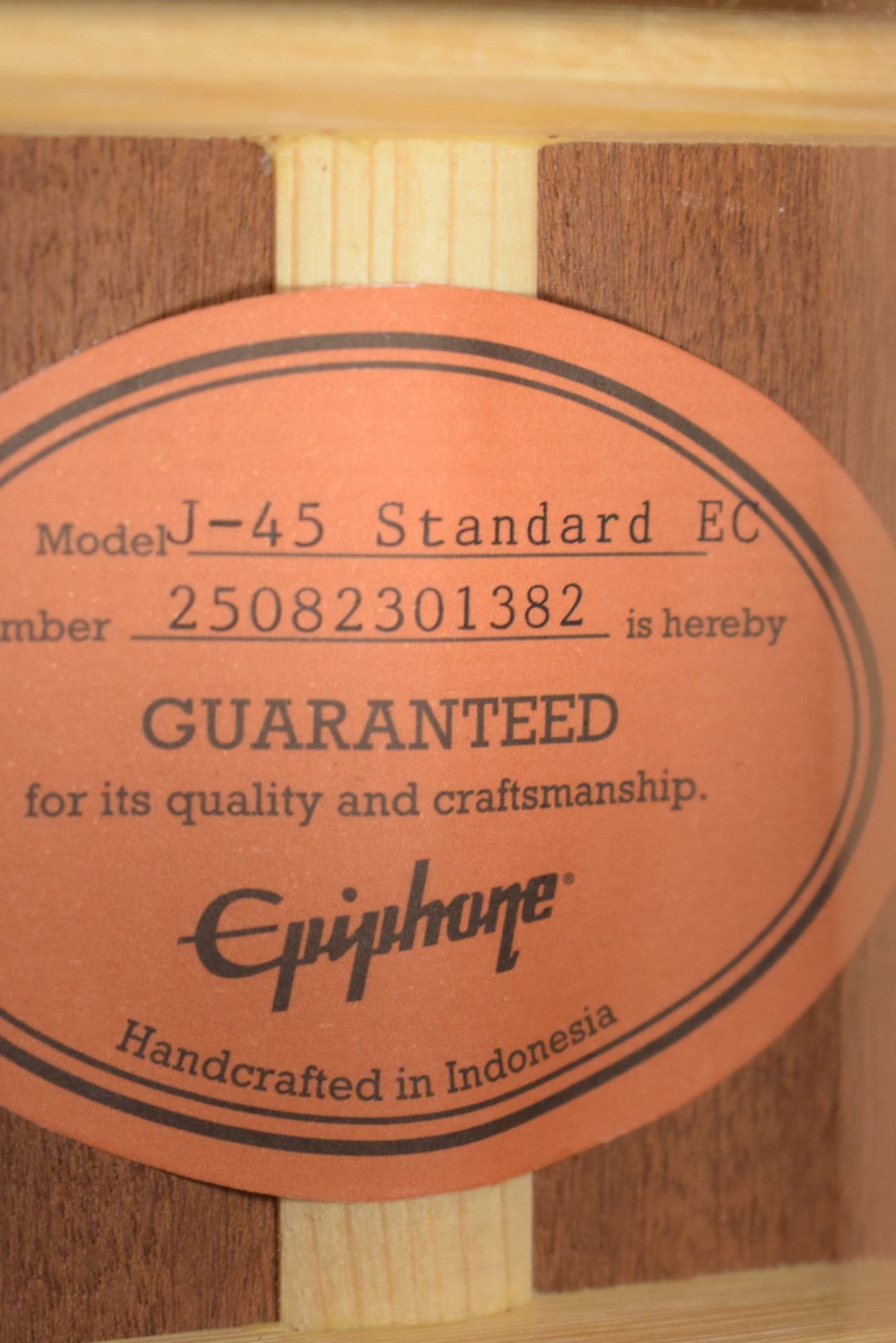 Epiphone J-45 Standard EC Honey Burst w/ Premium Gig Bag