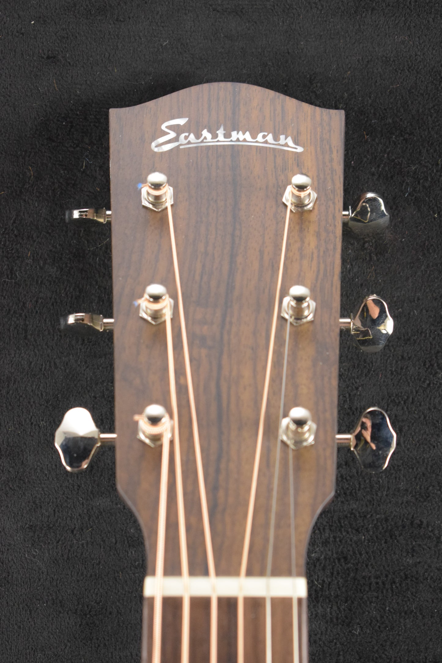 Eastman E20SS-TC Thermo Cured Slope Shoulder Dreadnought Sunburst Truetone Gloss