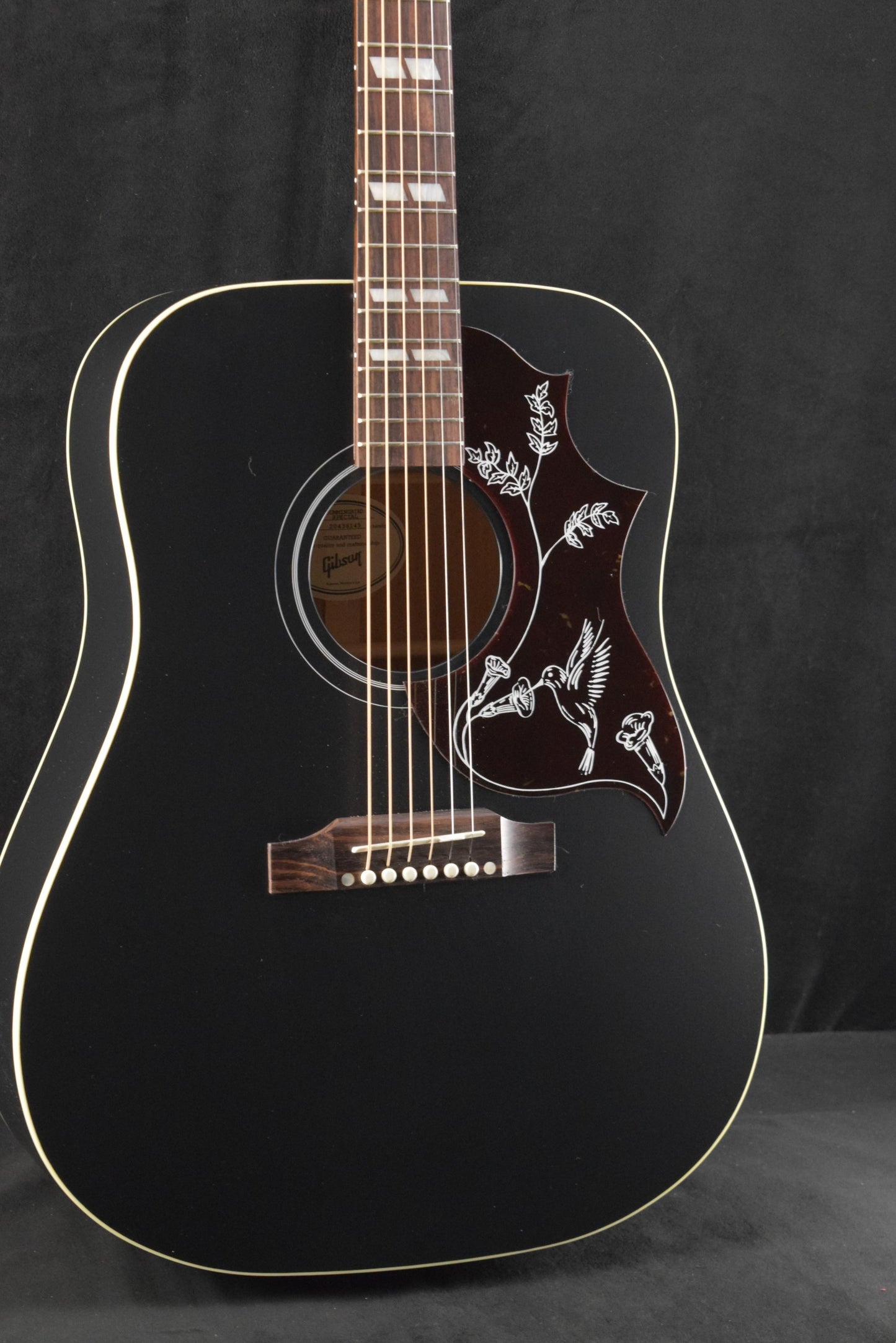 Gibson Hummingbird Special Satin Ebony w/ Premium Soft Shell Case