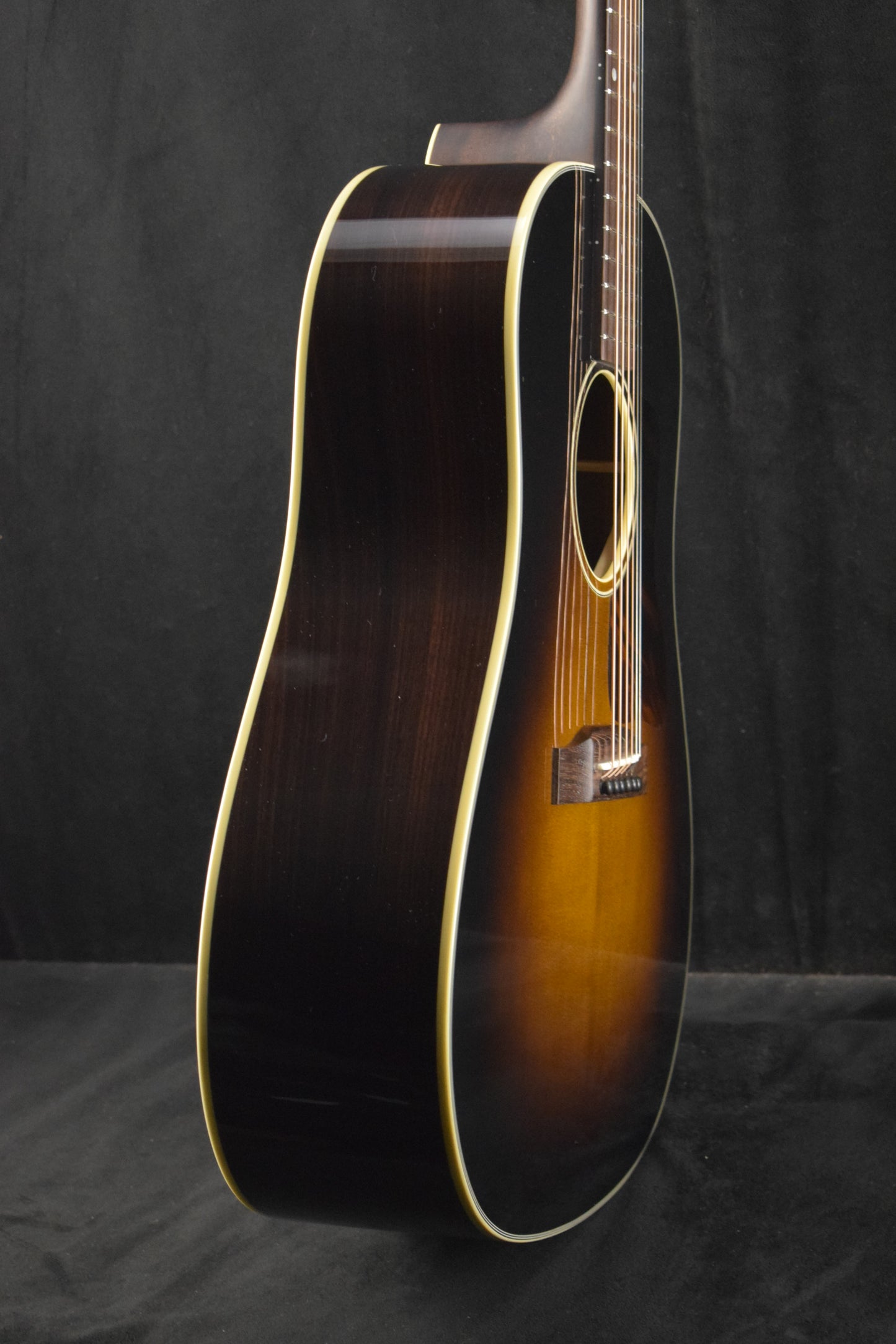 Eastman E20SS-TC Thermo Cured Slope Shoulder Dreadnought Sunburst Truetone Gloss