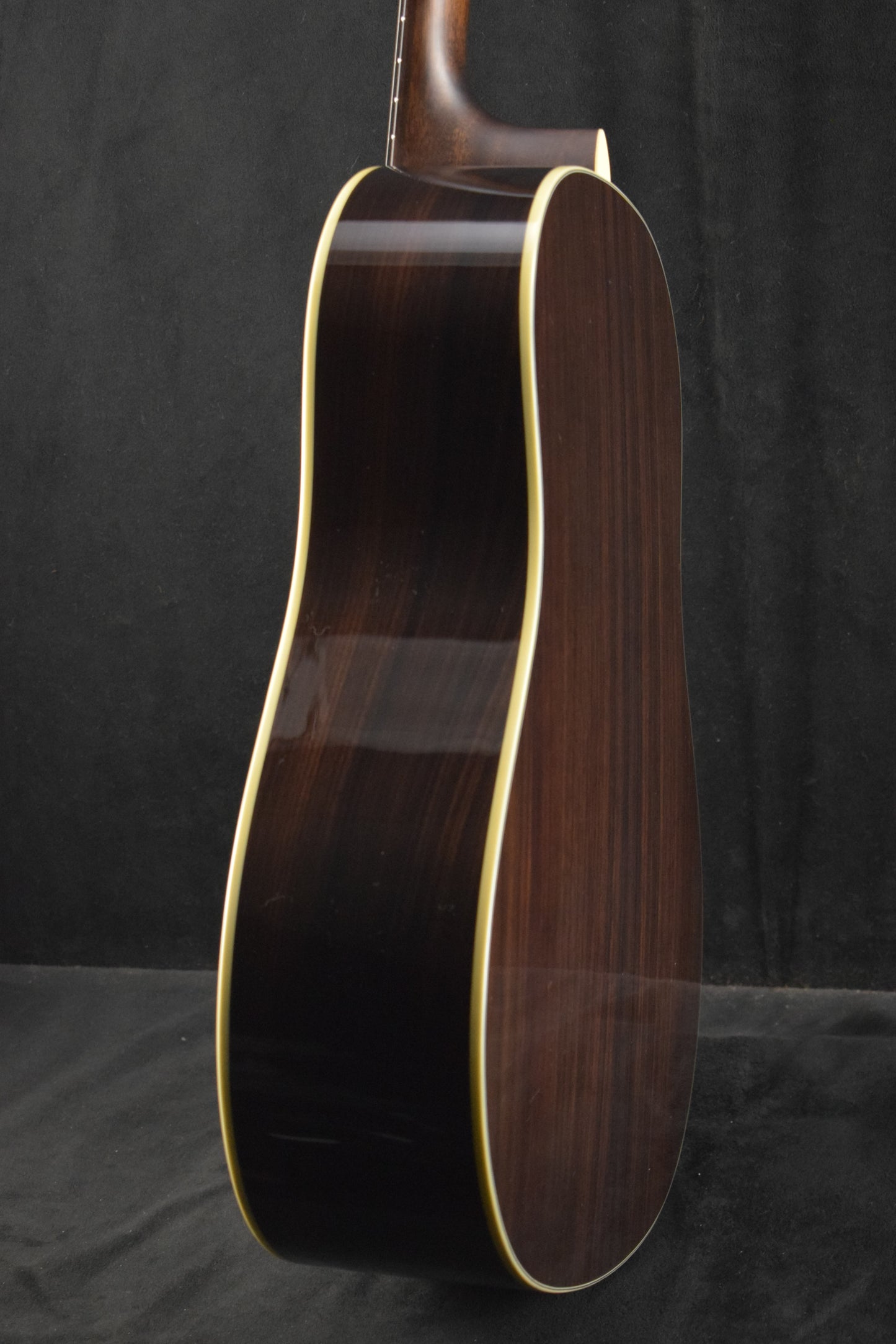 Eastman E20SS-TC Thermo Cured Slope Shoulder Dreadnought Sunburst Truetone Gloss