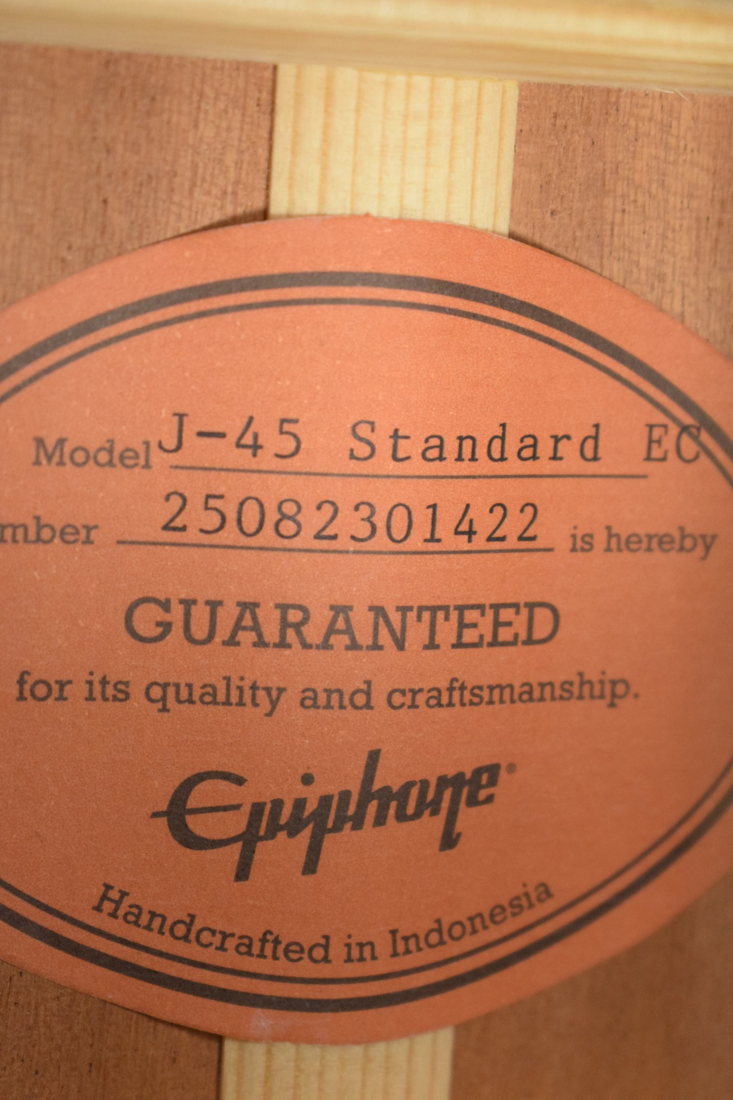 Epiphone J-45 Standard EC Honey Burst w/ Premium Gig Bag