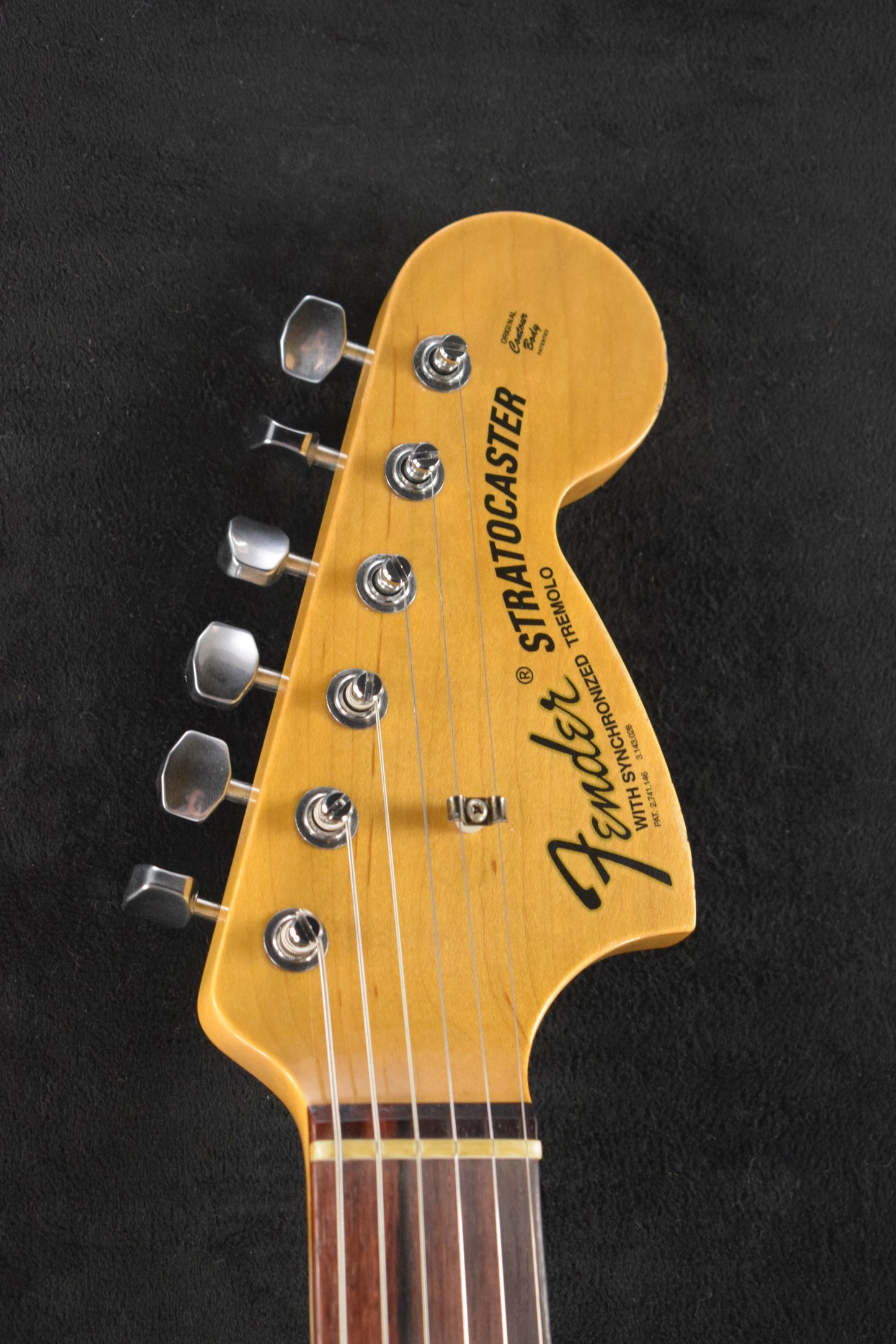Fender 1969 Stratocaster Journeyman Relic Faded Vintage Blonde Rosewood Fingerboard