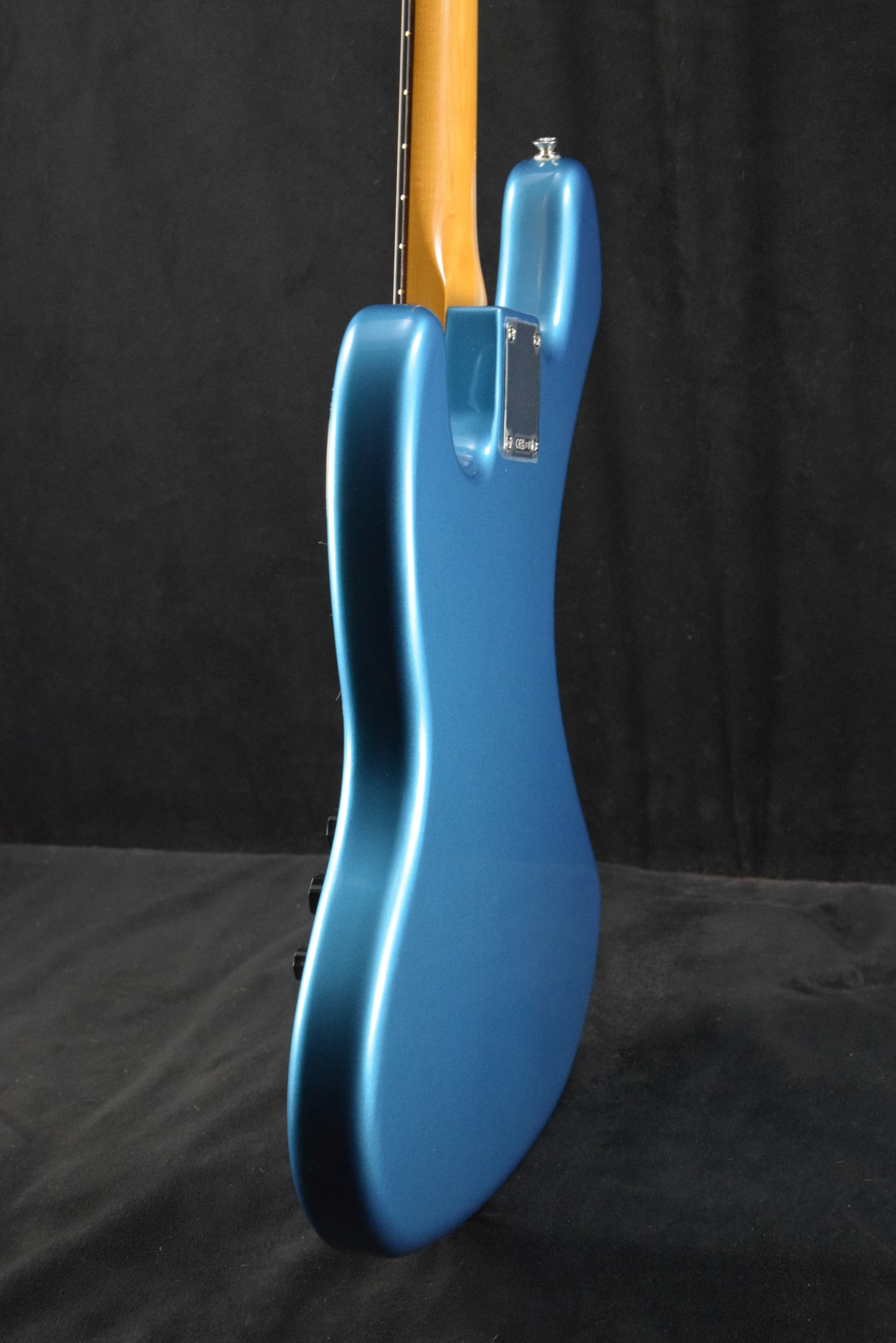 Fender Vintera® II '60s Jazz Bass Rosewood Fingerboard Lake Placid Blue