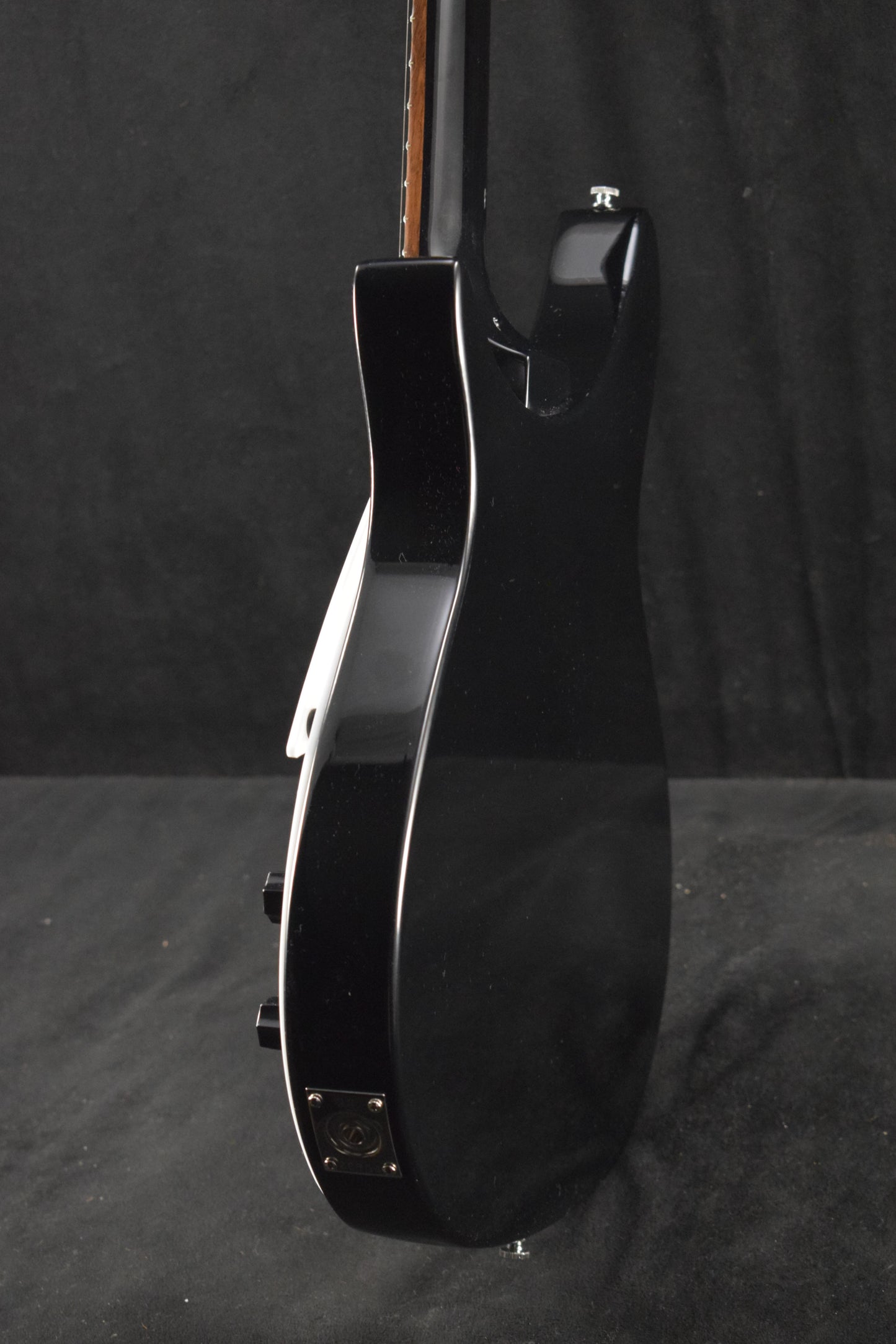 Rickenbacker 325C64 Jetglo