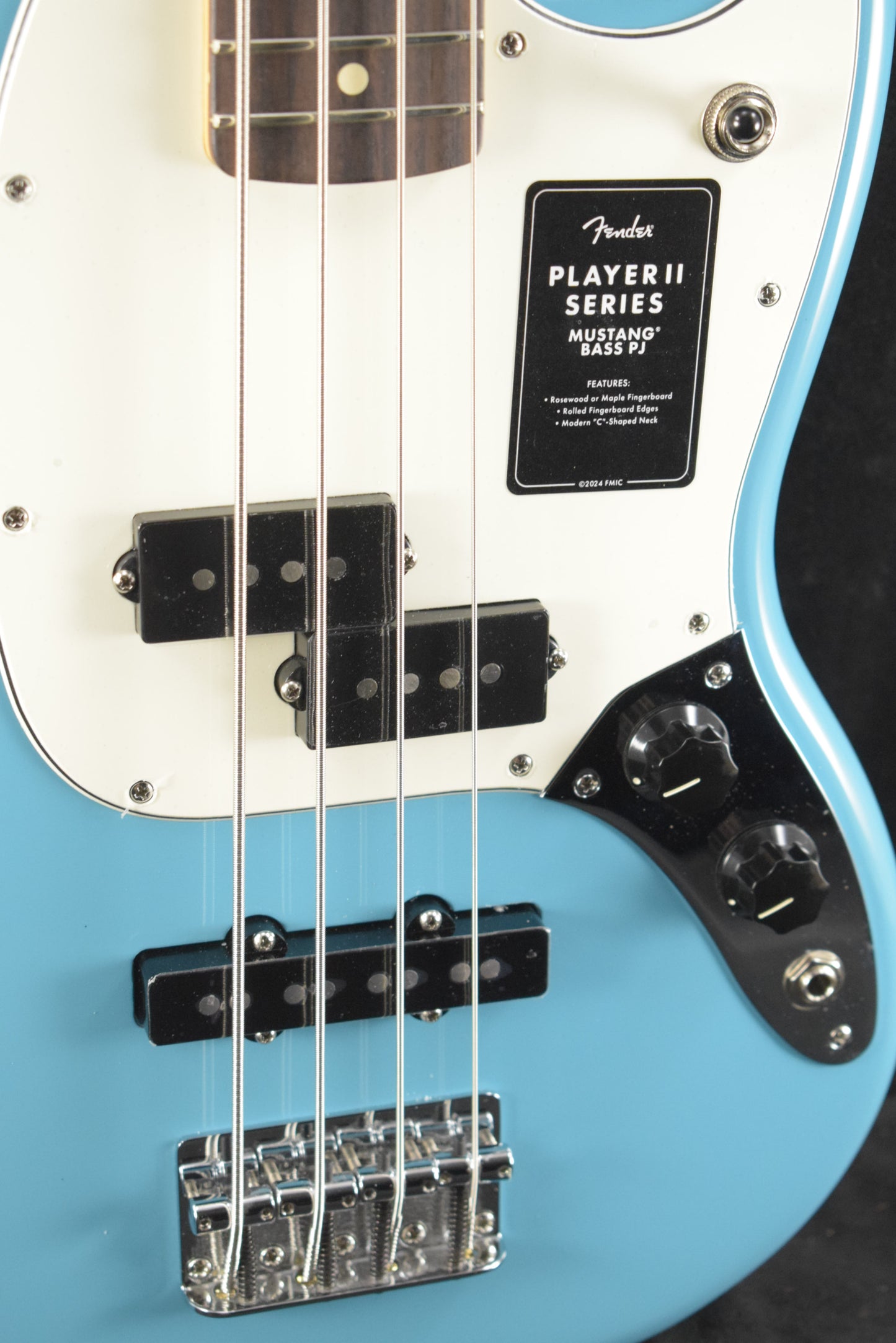 Fender Player II Mustang Bass PJ Aquatone Blue Rosewood Fingerboard