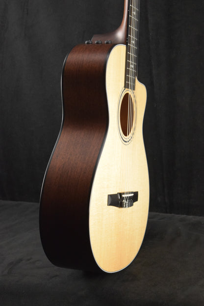 Taylor 312ce-N Nylon-String 12-Fret Natural