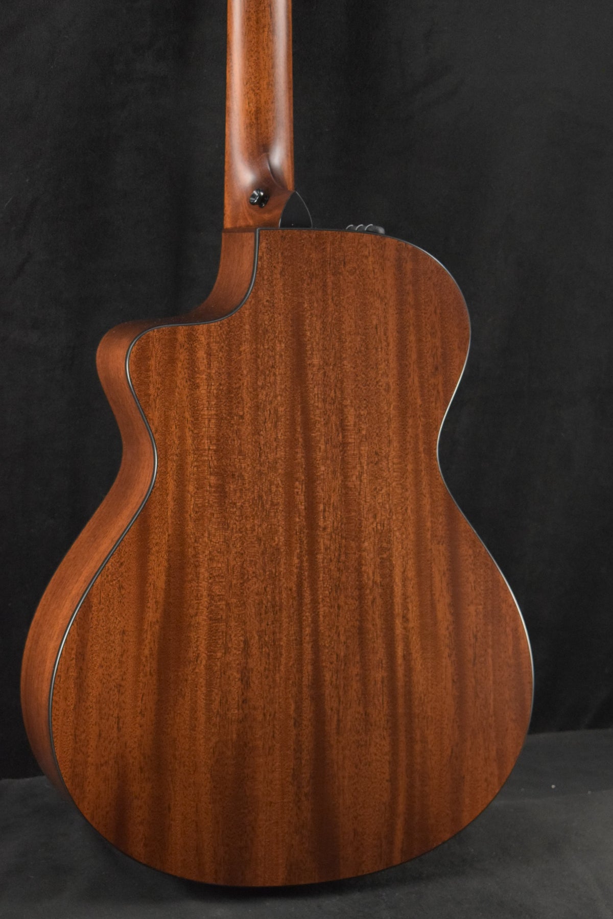 Taylor 312ce-N Nylon-String 12-Fret Natural