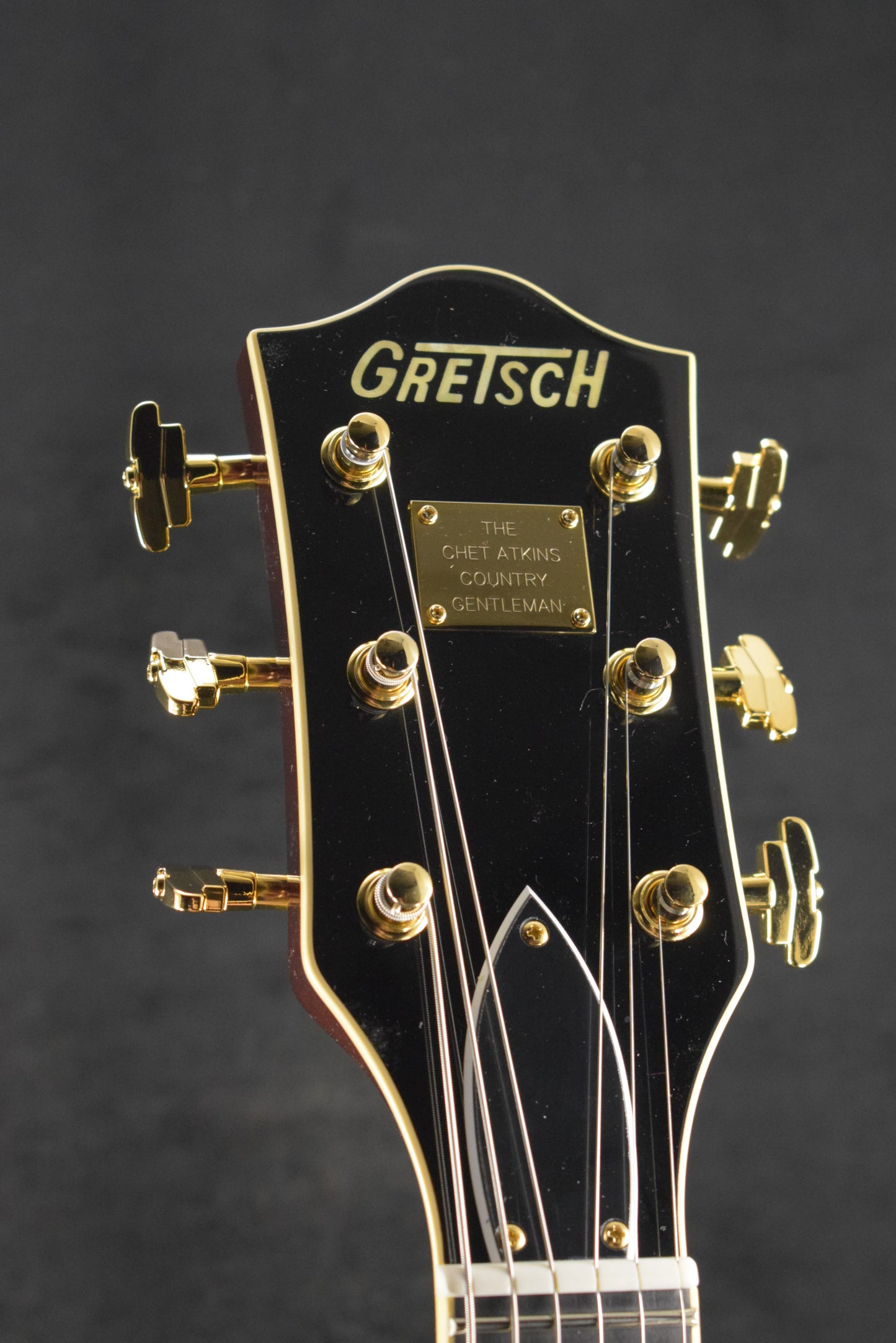 Gretsch G6122T-62 Vintage Select Edition '62 Chet Atkins Country Gentleman Walnut Stain