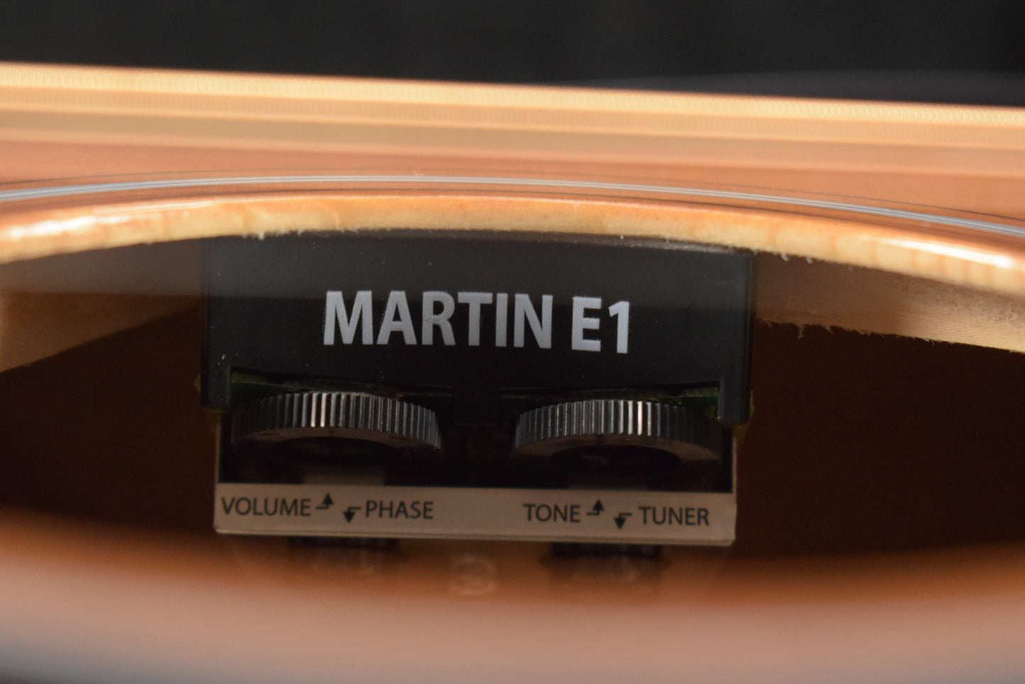 Martin 00-10E Retro Joe Bonamassa Worn Sunburst Top