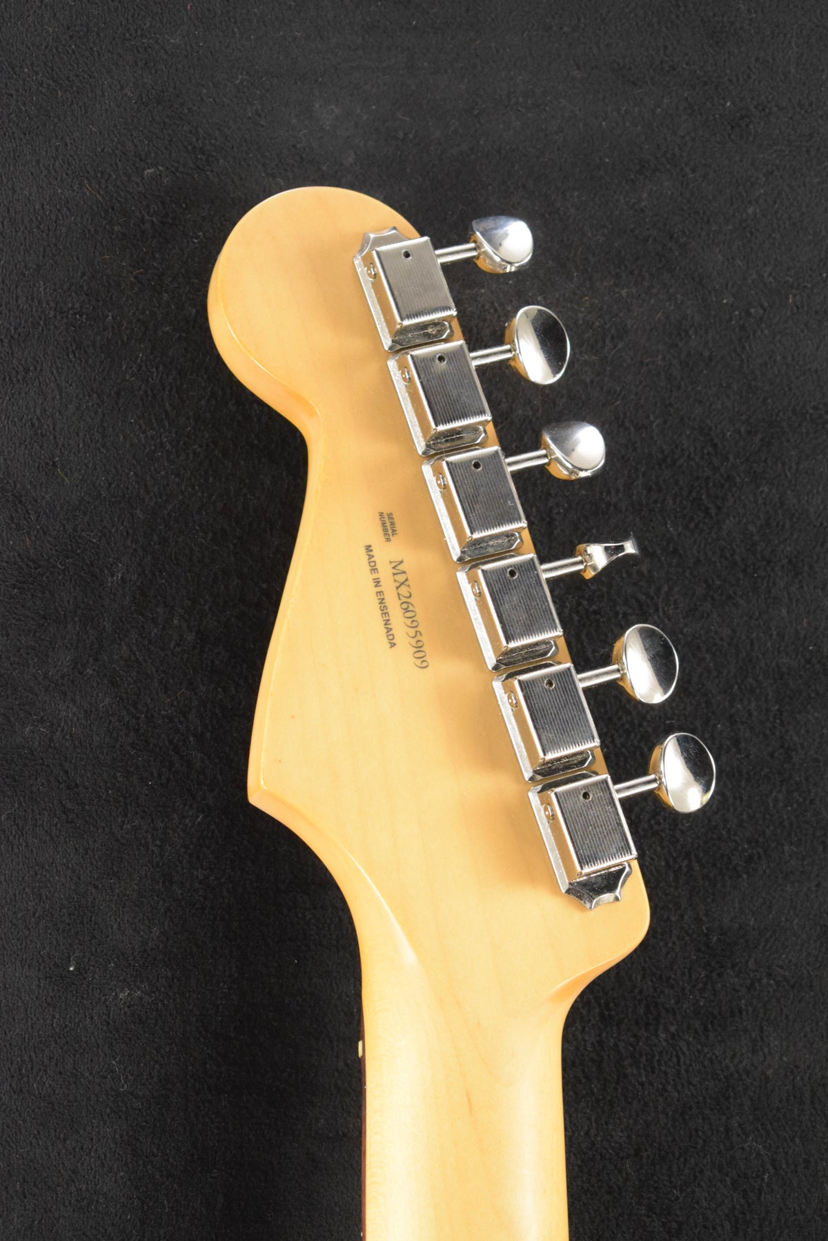 Fender Player II Stratocaster HSS Polar White Rosewood Fingerboard
