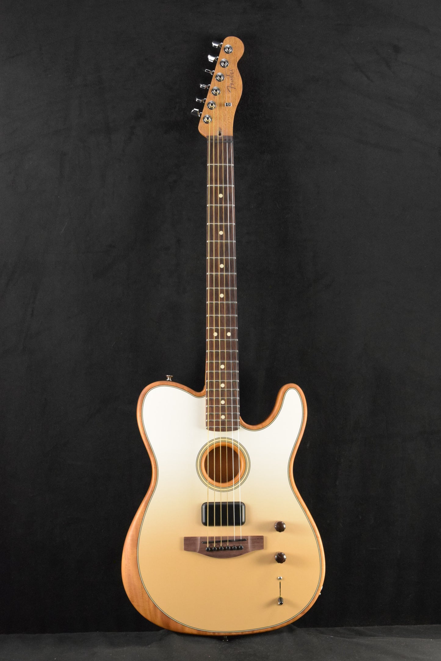 Fender FINNEAS Signature Acoustasonic Player Telecaster with Bag Cappuccino Fade
