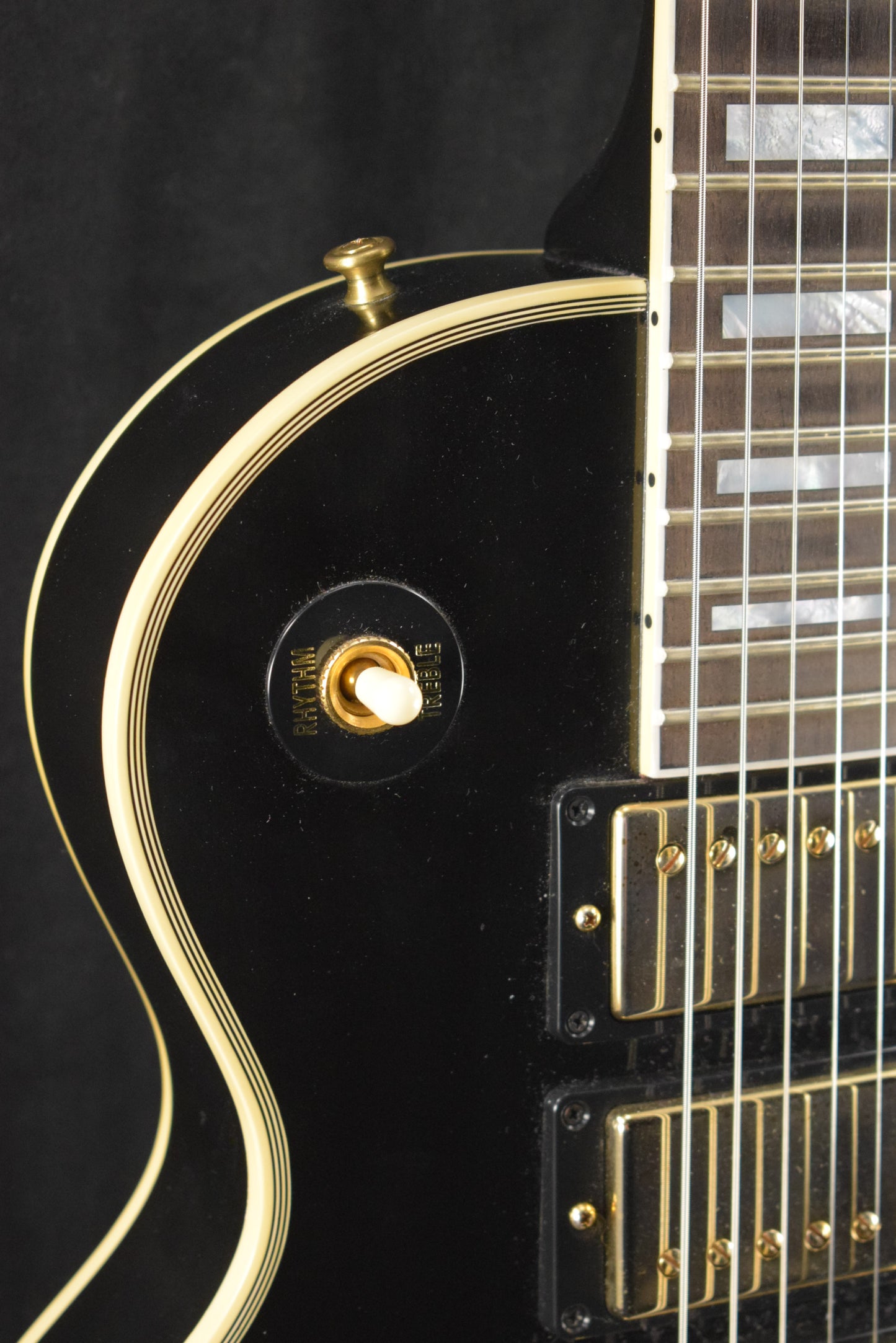 Gibson Custom Shop Les Paul Custom Chambered Body Slim Neck 3 Pickup Ebony VOS