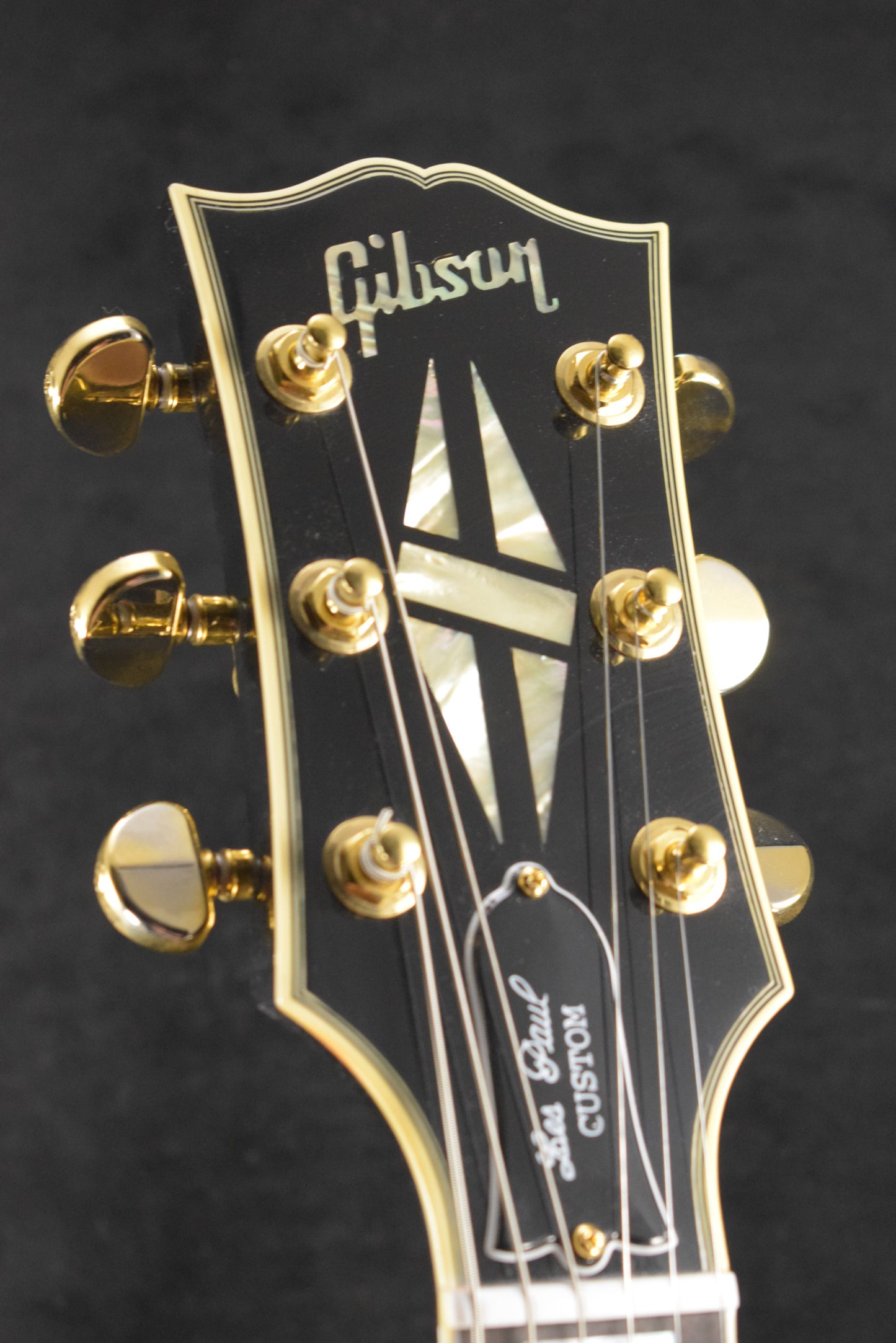 Gibson Custom Shop Les Paul Custom Chambered Body Slim Neck 3 Pickup Ebony VOS