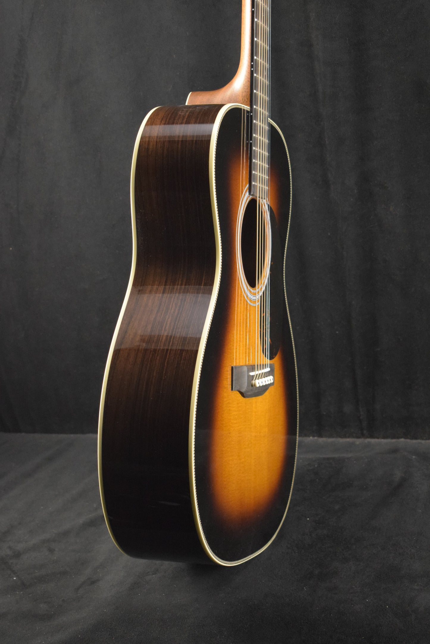 Martin 000-28 1935 Sunburst