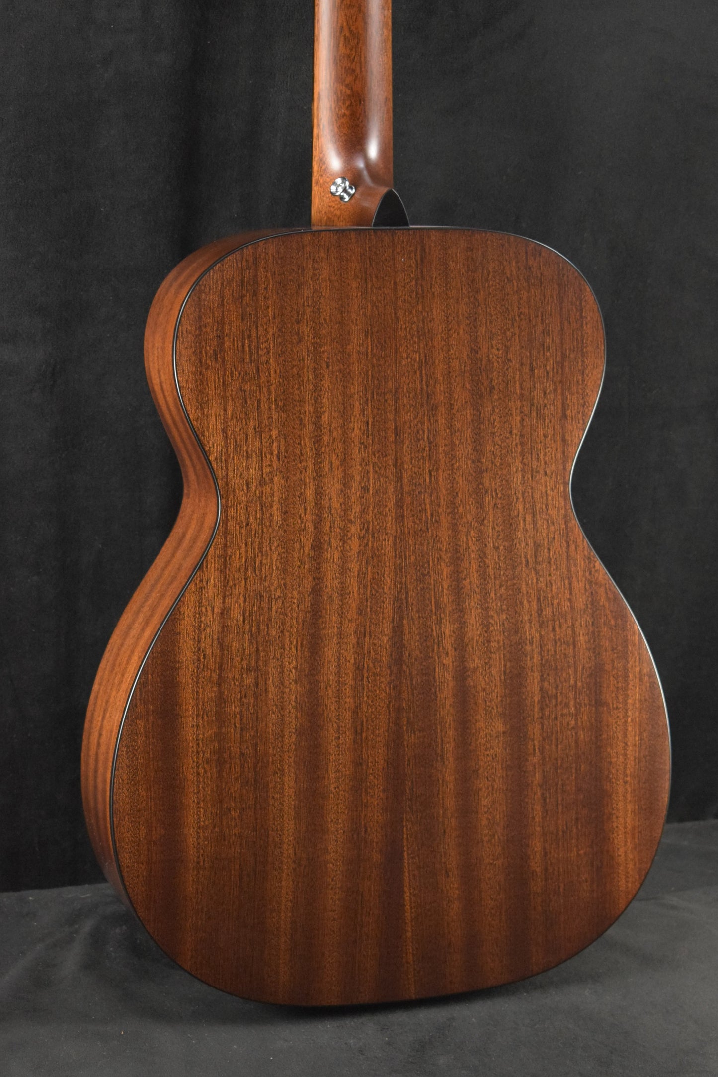 Martin 00-10E Retro Joe Bonamassa Worn Sunburst Top