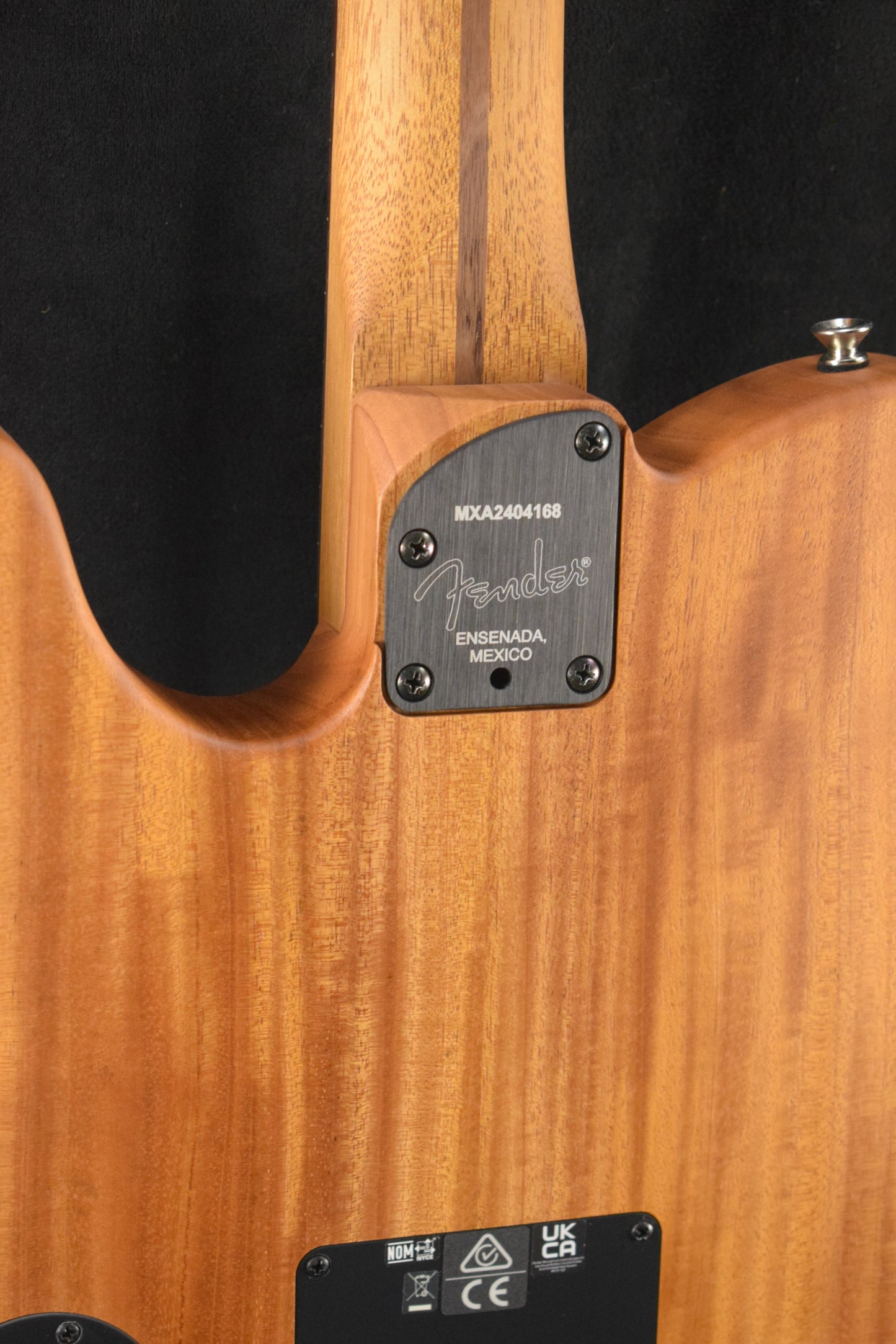 Fender FINNEAS Signature Acoustasonic Player Telecaster with Bag Cappuccino Fade