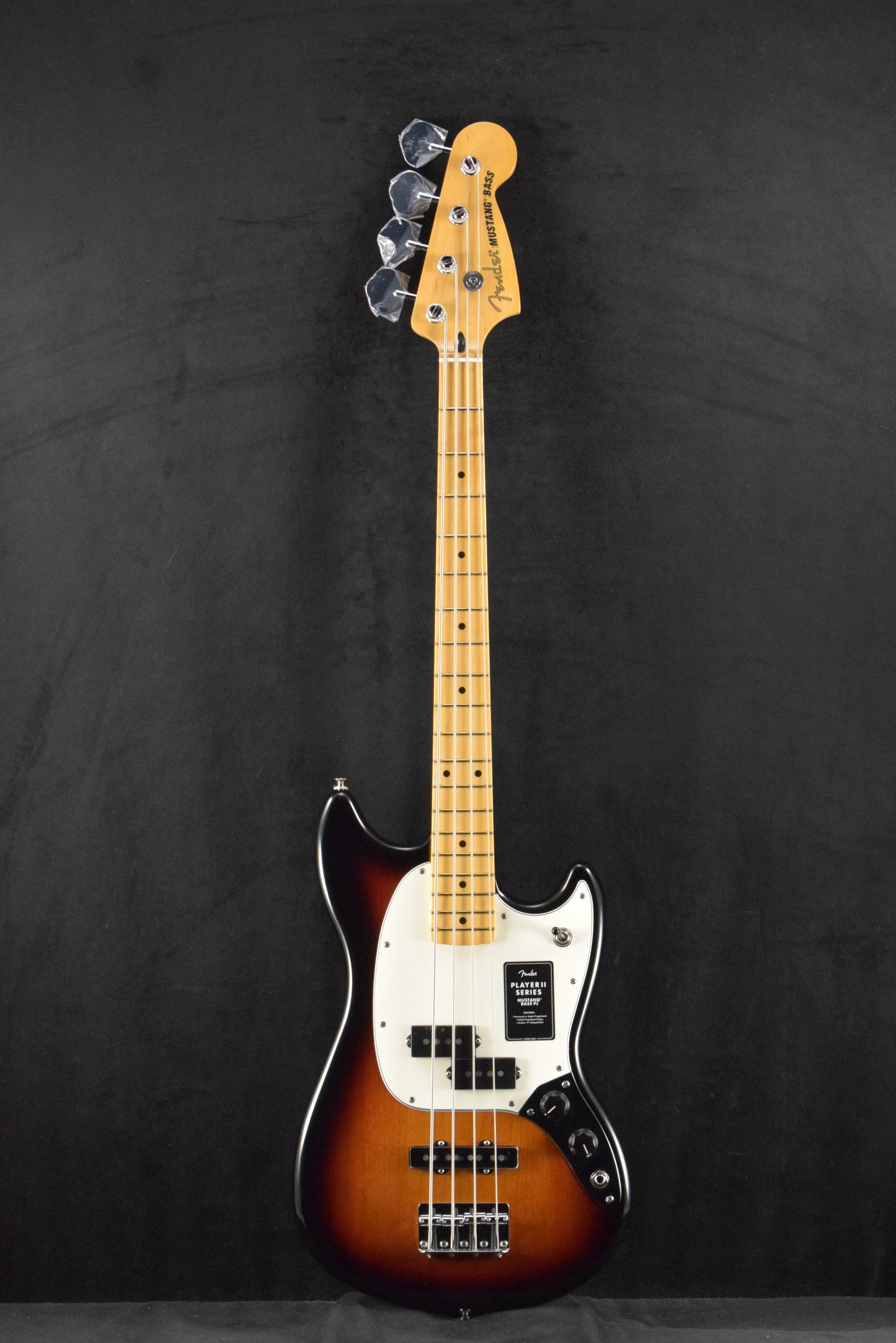 Fender Player II Mustang Bass PJ 3-Color Sunburst Maple Fingerboard
