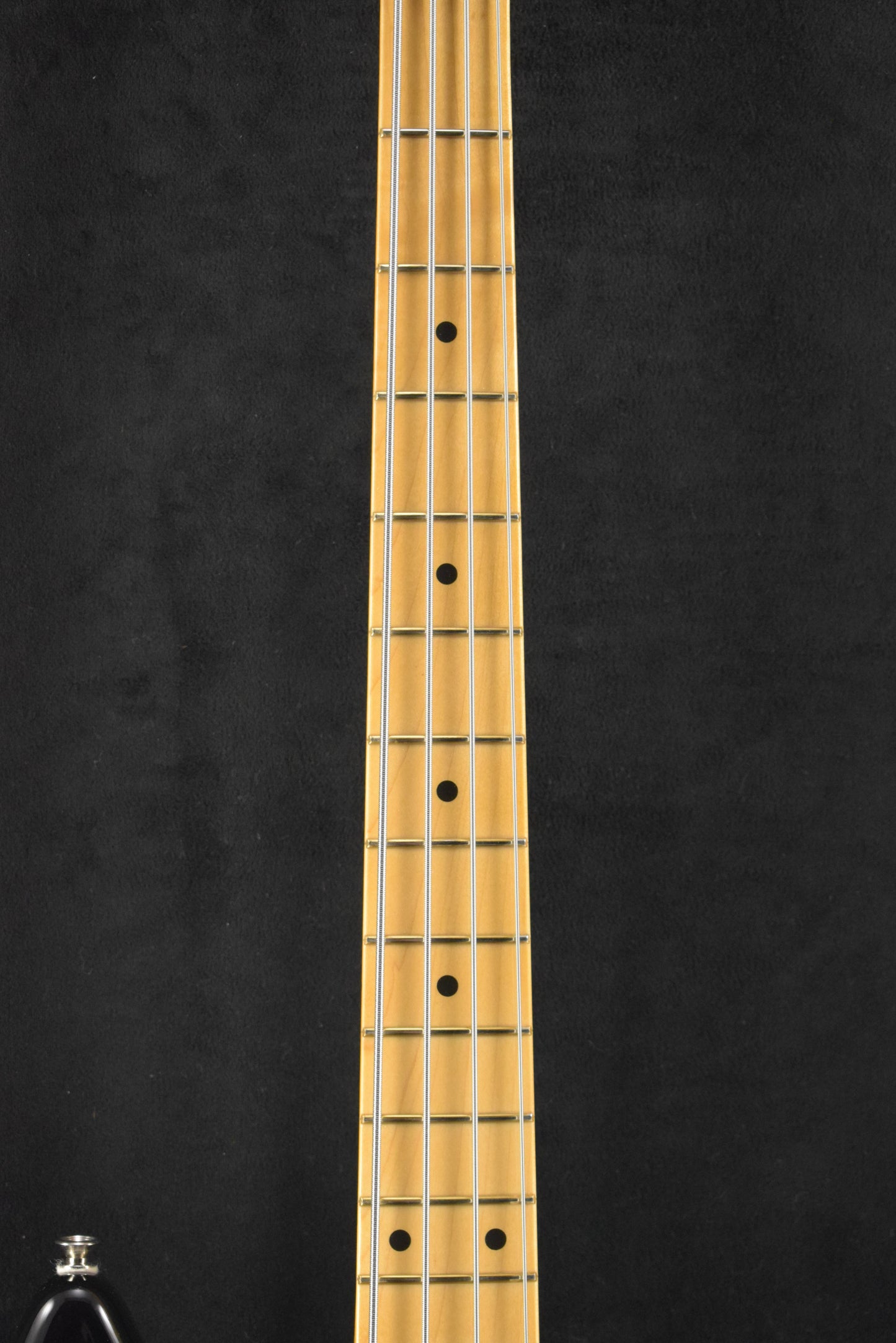 Fender Player II Mustang Bass PJ 3-Color Sunburst Maple Fingerboard