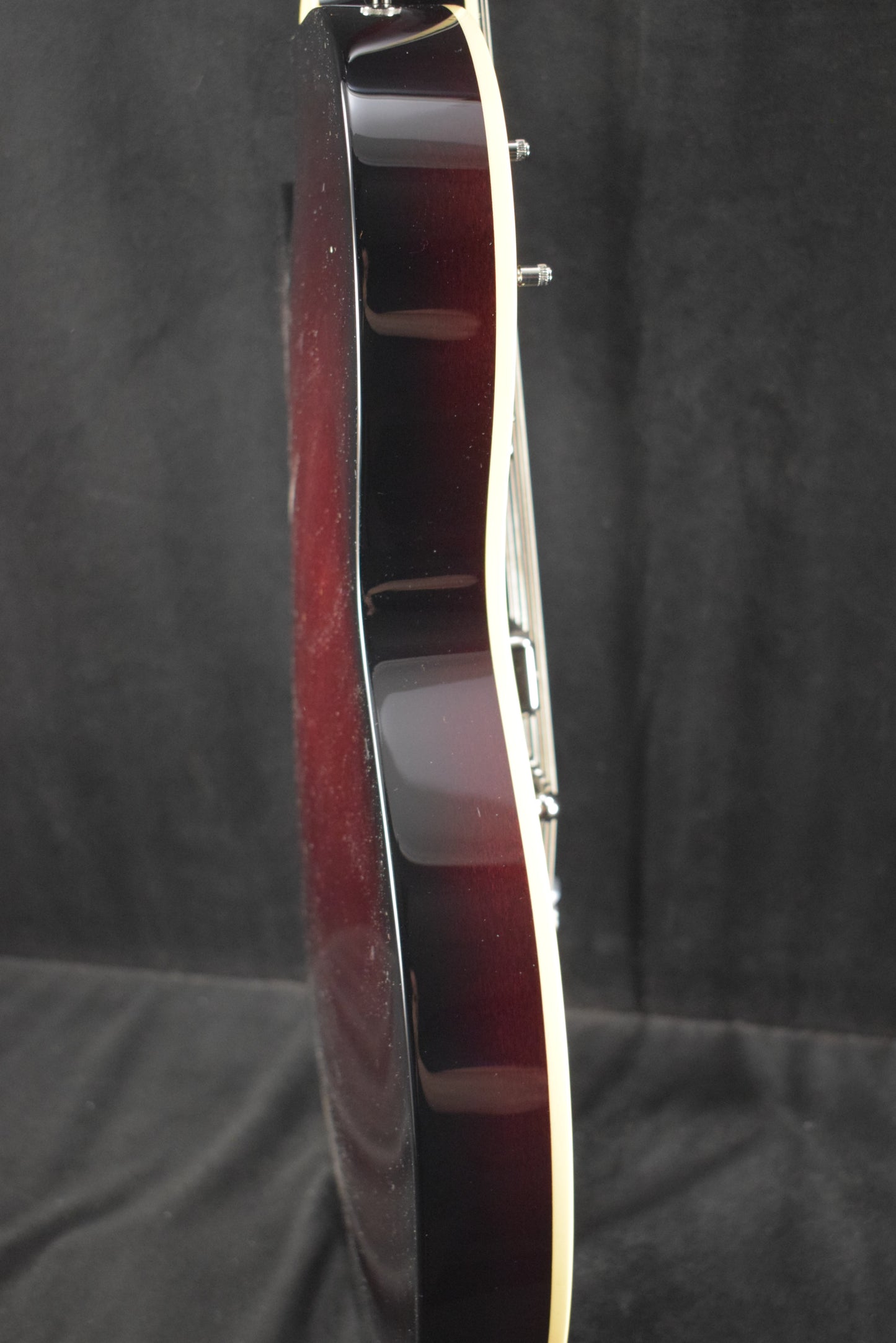 Gretsch G6119T-62 Vintage Select Edition '62 Tennessee Rose Bigsby Dark Cherry Stain