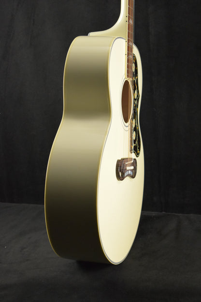 Gibson SJ-200 Standard Classic White