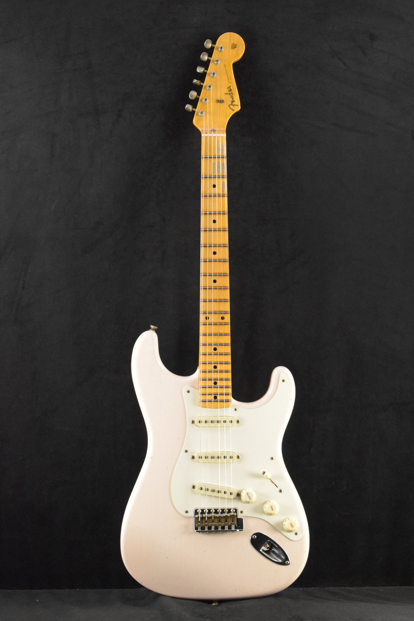 Fender '56 Strat Journeyman Relic Super Faded Aged Shell Pink w/"Bone-Tone" Pickups