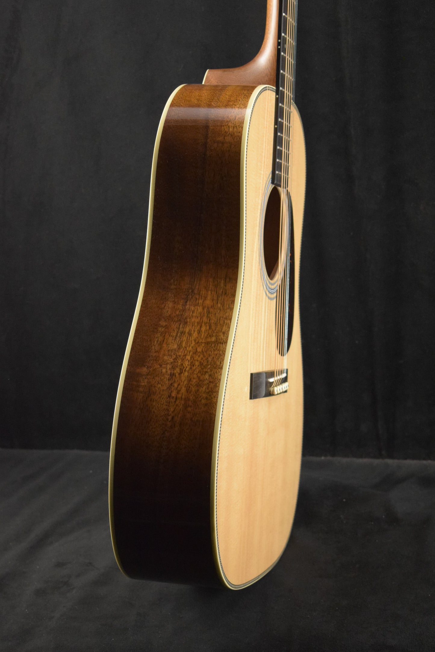 Martin O'ahu® HG-28 Koa Hawaiian Guitar