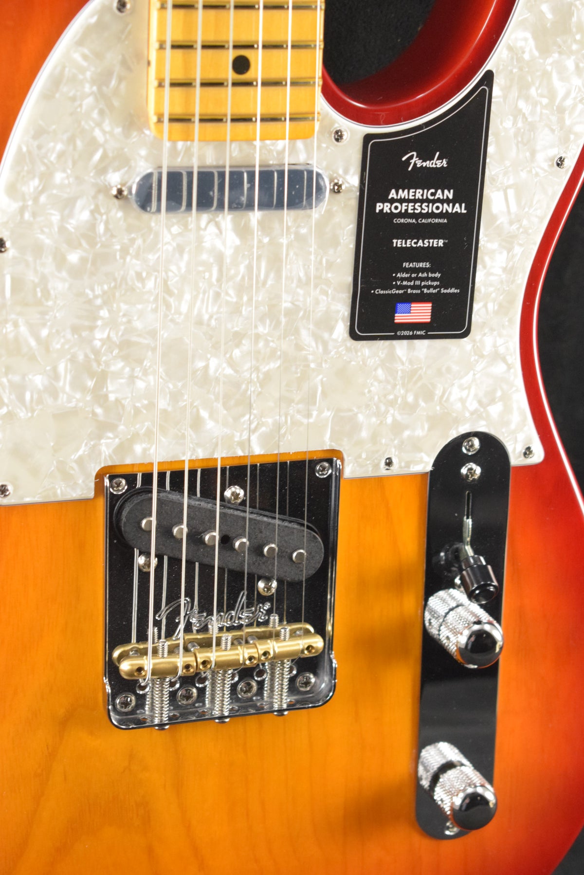 Fender American Professional Telecaster Aged Cherry Burst Maple Fingerboard