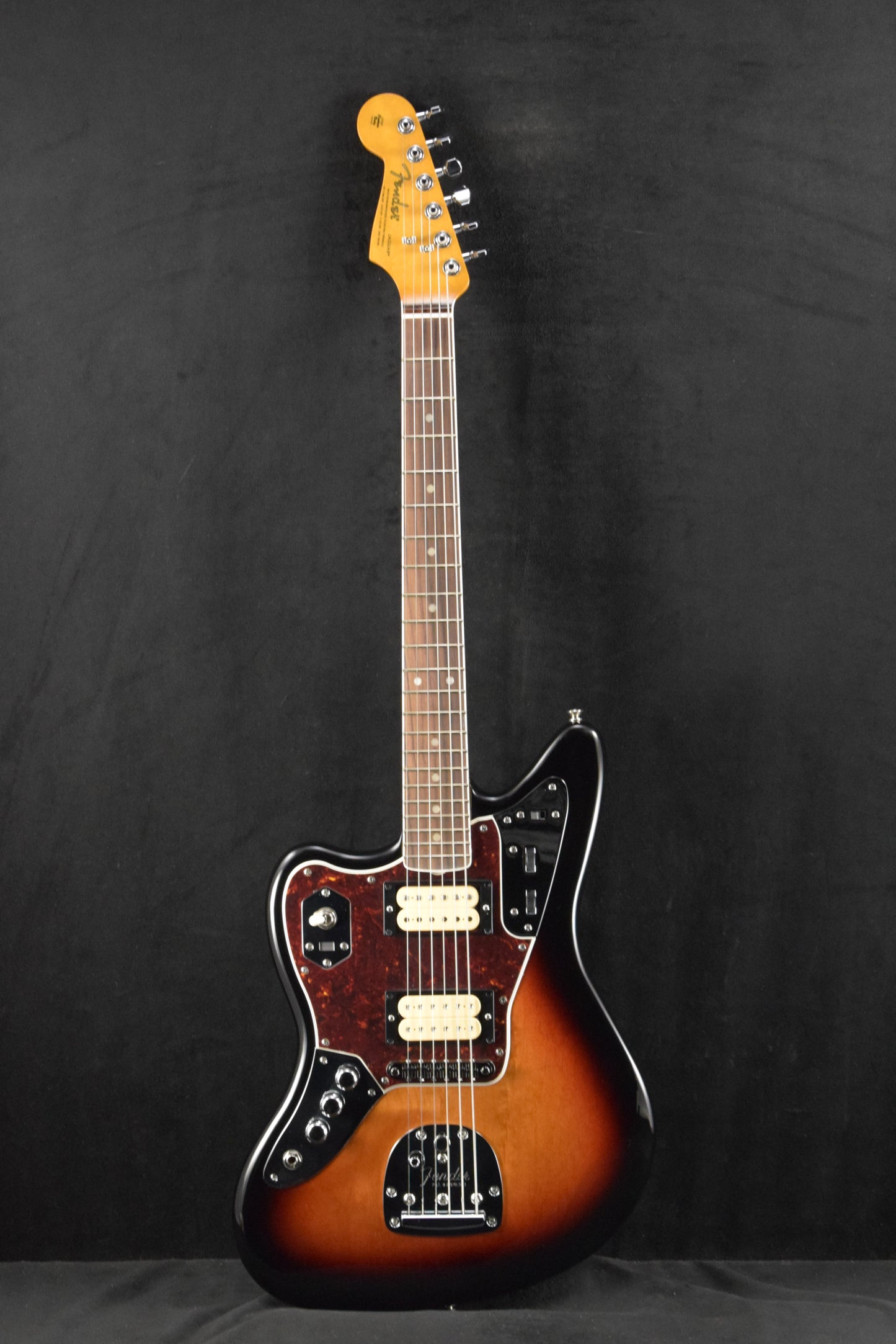Fender Kurt Cobain Jaguar Left-Handed Rosewood Fingerboard 3-Color Sunburst
