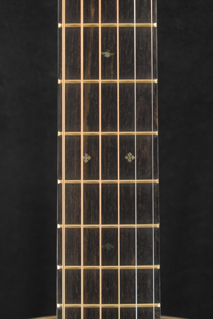 Martin 0012-28 Modern Deluxe 12-Fret