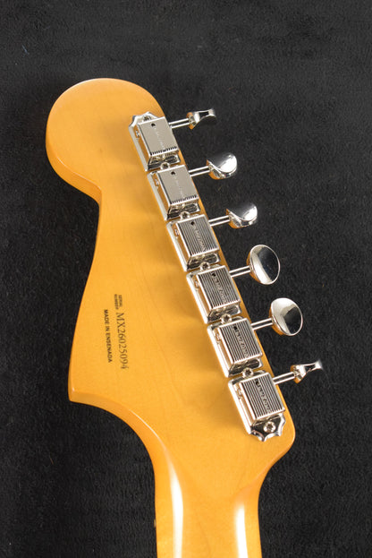 Fender Vintera III Mid '60s Jazzmaster Candy Apple Red Rosewood Fingerboard