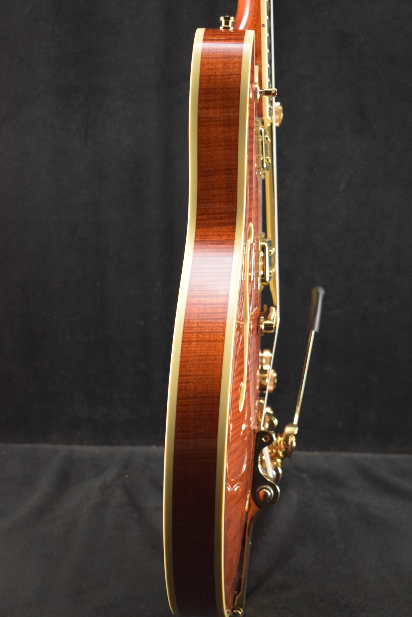 Gretsch Broadkaster LX Figured Center Block with String-Thru Bigsby Bourbon Stain