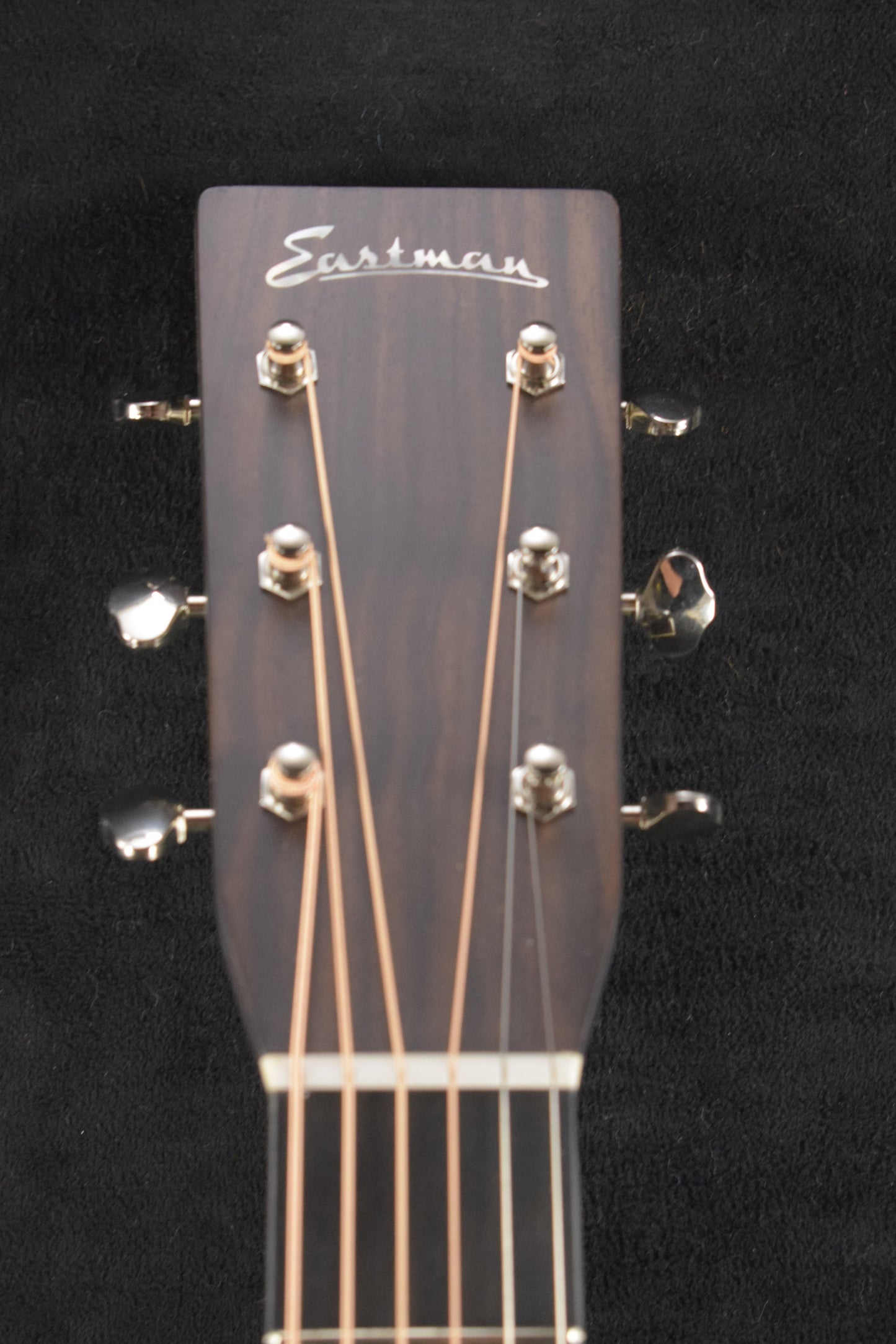 Eastman E8OM-TC Orchestra Model Thermo Cured Sitka Spruce Top Natural Truetone Gloss