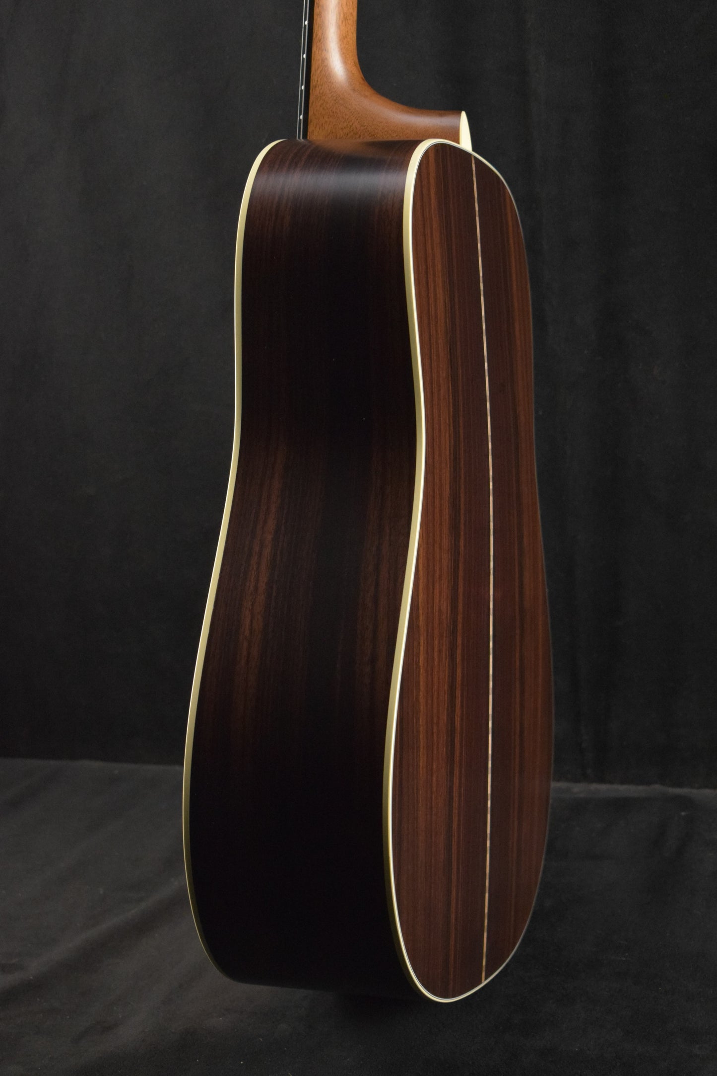 Martin D-28 StreetLegend