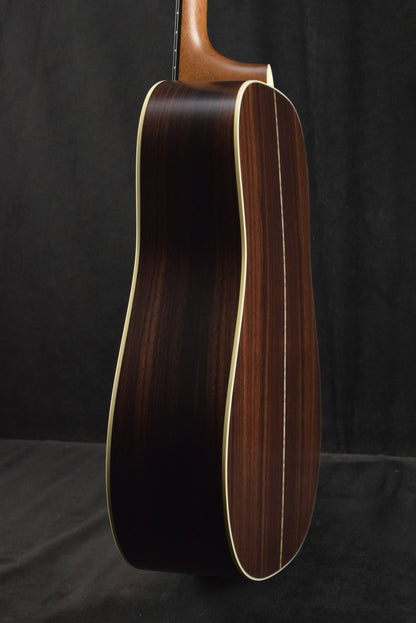 Martin D-28 StreetLegend