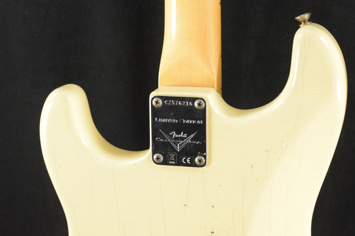 Fender Custom Shop Limited Edition '69 Stratocaster Journeyman Relic - Aged Vintage White