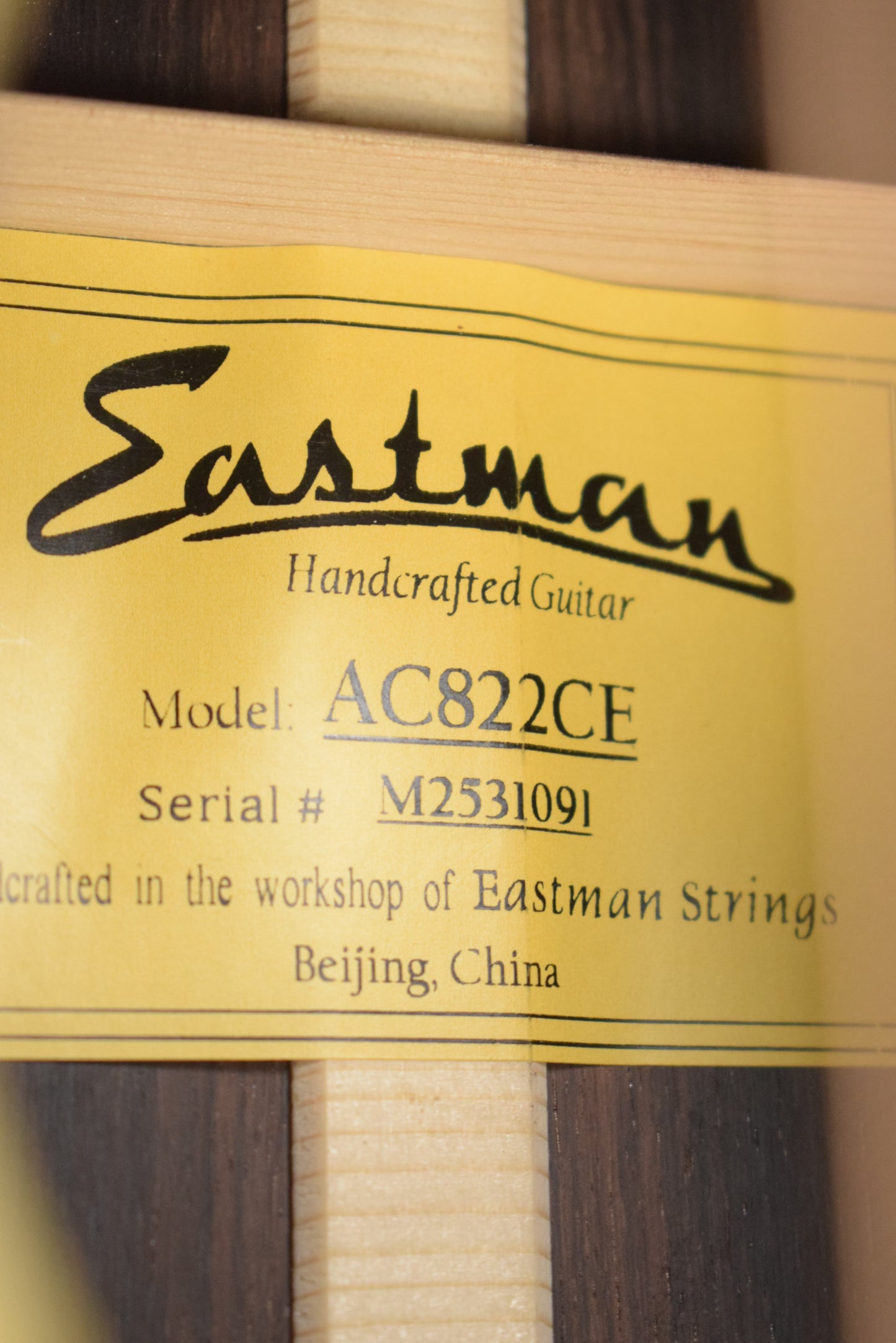 Eastman AC822CE Acoustic-Electric Grand Auditorium Natural Truetone Gloss