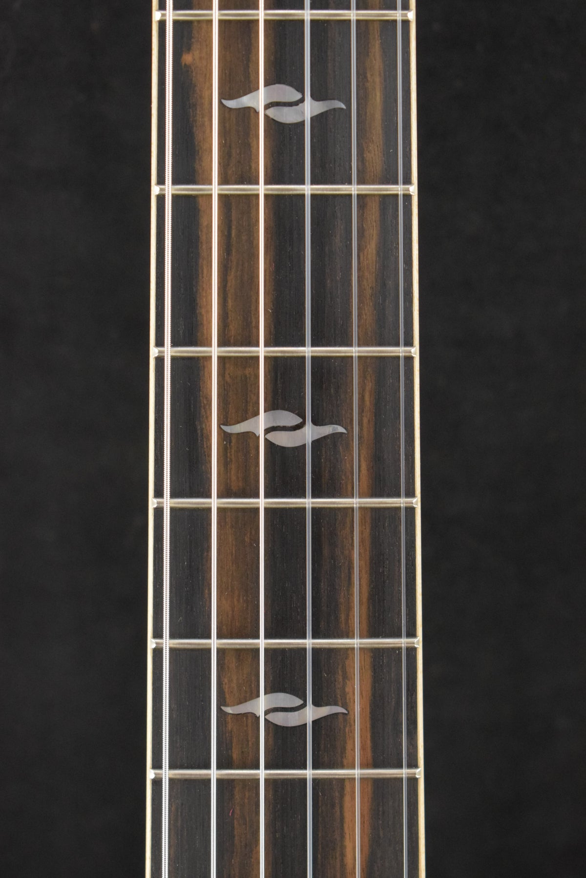Taylor 812ce-N Nylon-String 12-Fret Natural