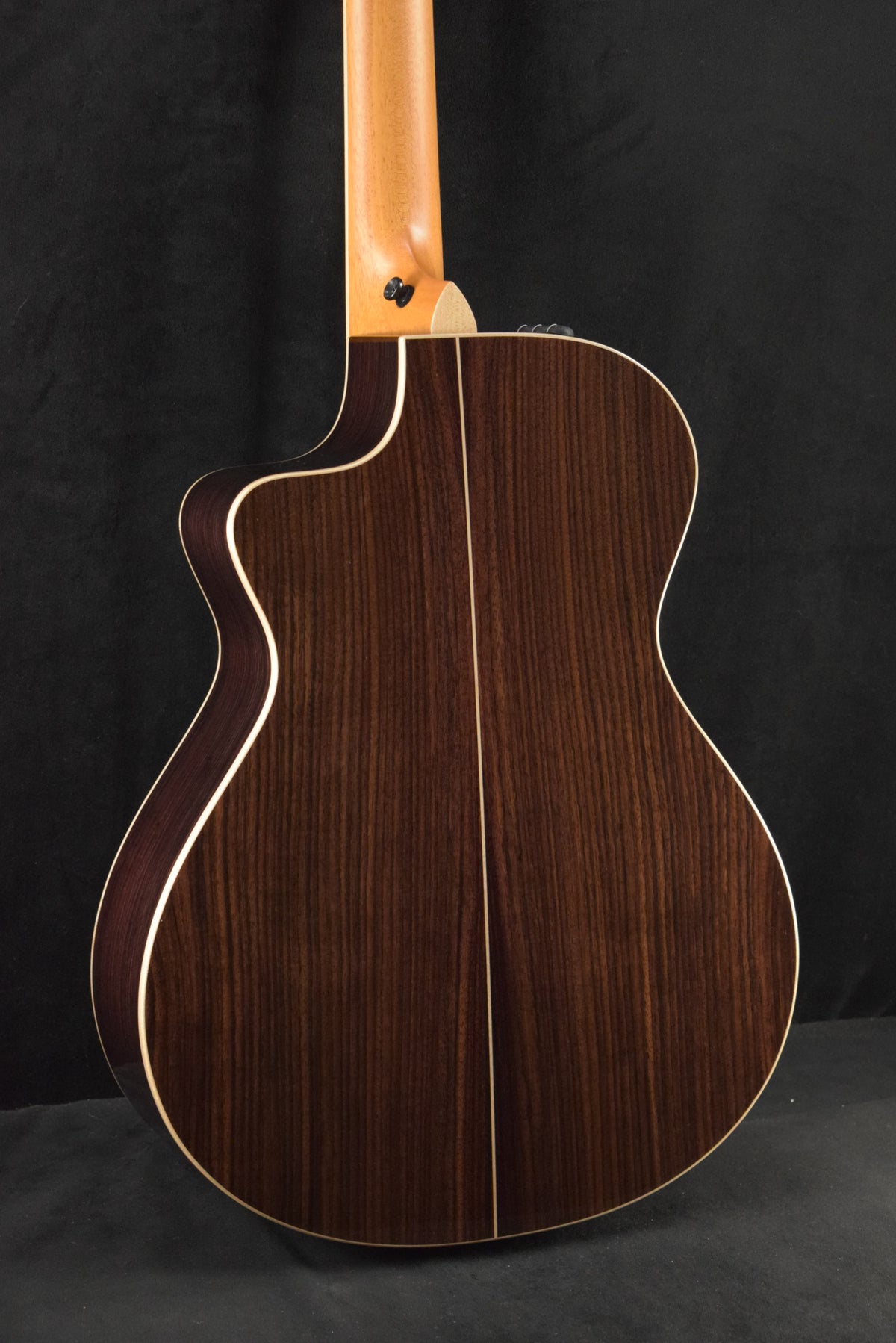 Taylor 812ce-N Nylon-String 12-Fret Natural