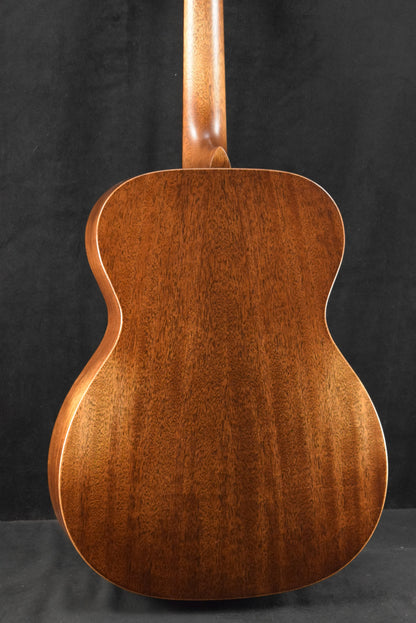 Martin 000-15M StreetMaster® Distressed Satin Finish