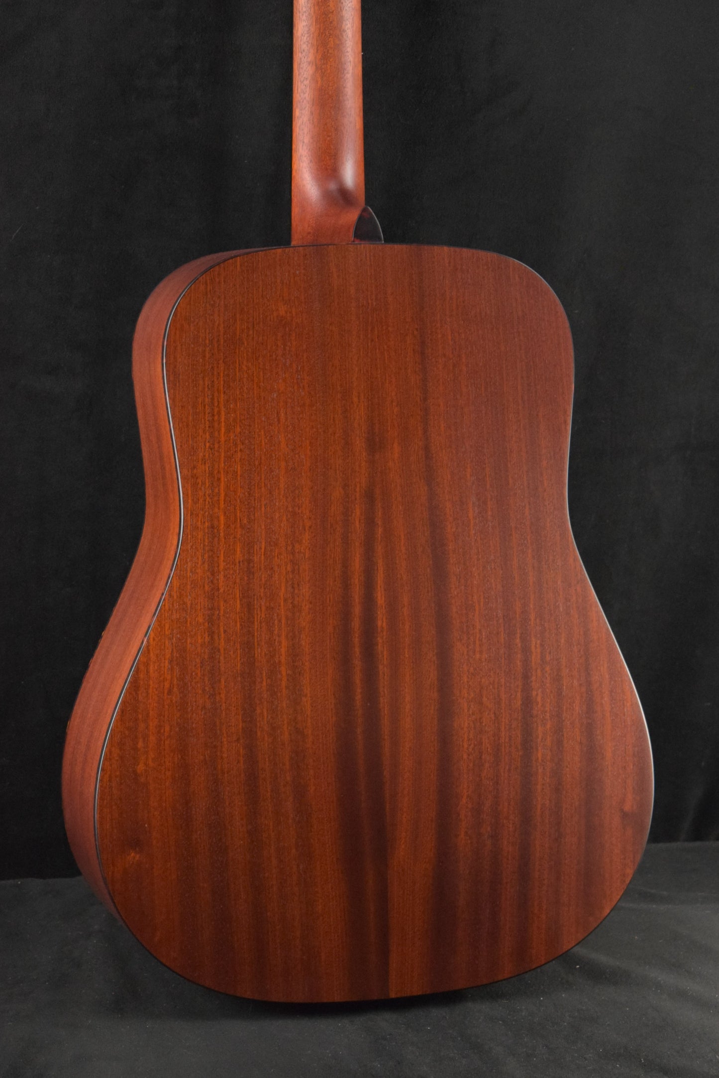 Eastman E1D-CLA Solid Sitka Spruce/Sapele Dreadnought Classic Truetone Satin