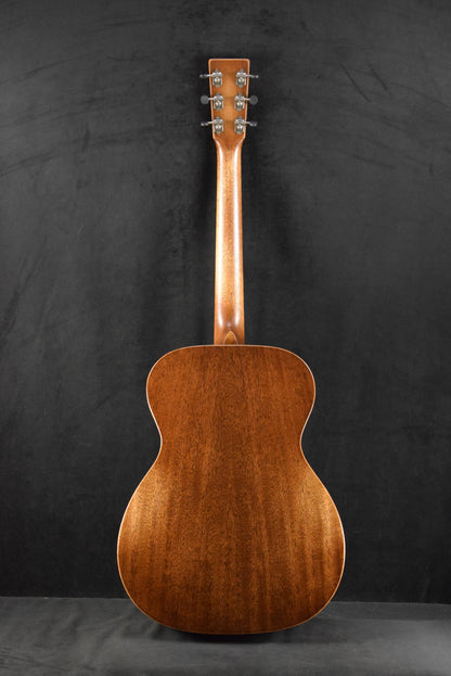 Martin 000-15M StreetMaster® Distressed Satin Finish