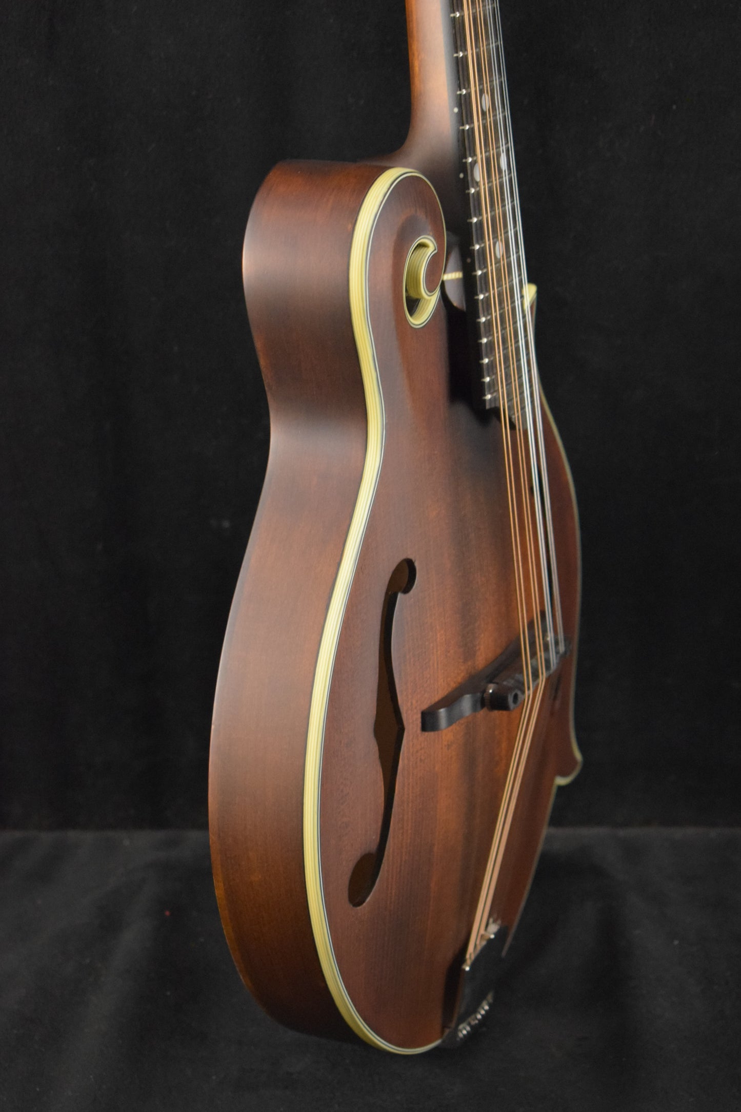 Eastman MD315 F-Style F-Hole Mandolin Classic Satin Finish
