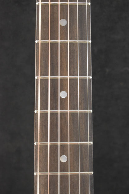 Eastman E2D-DLX-SB Solid Cedar/Sapele Dreadnought Sunburst Truetone Gloss