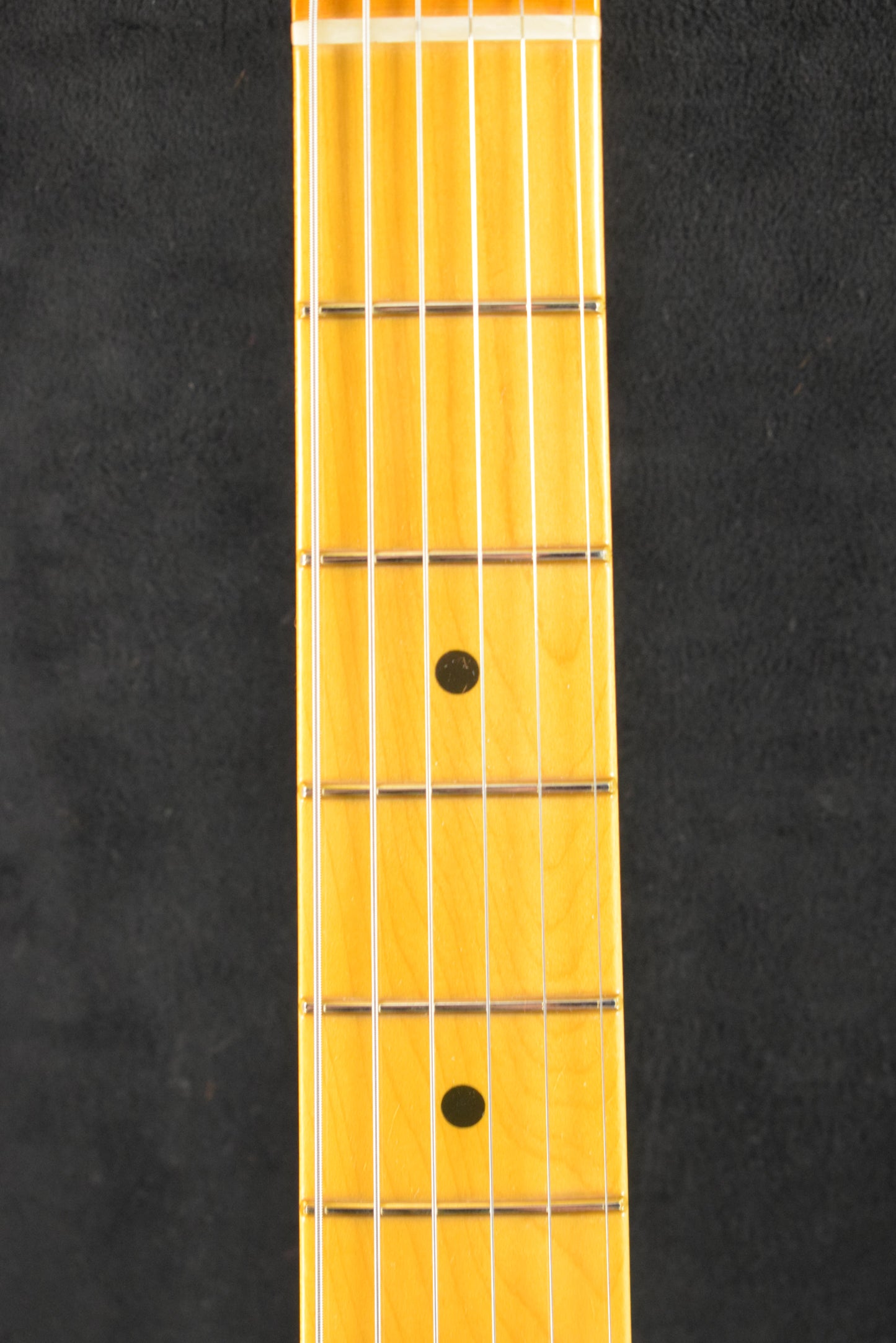 Fender American Vintage II 1977 Telecaster Custom Maple Fingerboard Black