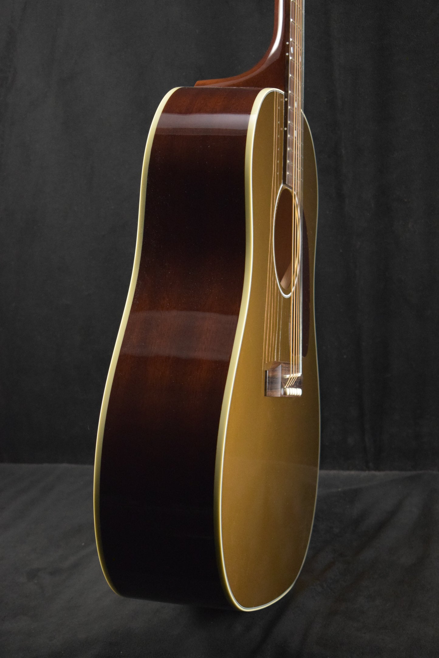 Gibson J-45 Standard Goldtop